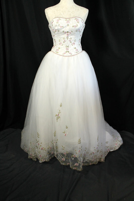 Floral Embroidered Wedding Dress – Signature Collection