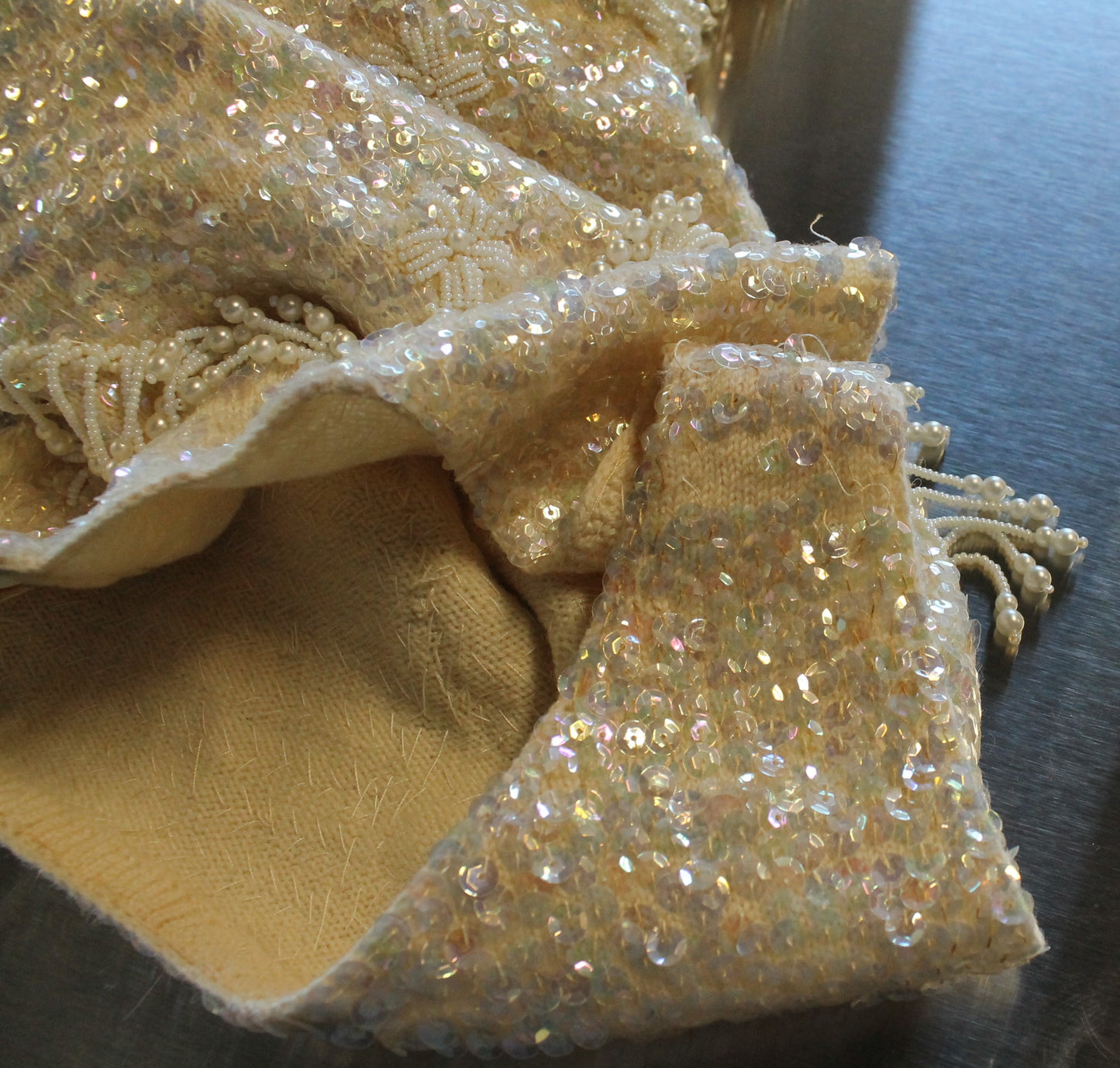 Vintage Hand-Beaded Wool Sleeveless Top – Made in Hong Kong, Size 36/Medium