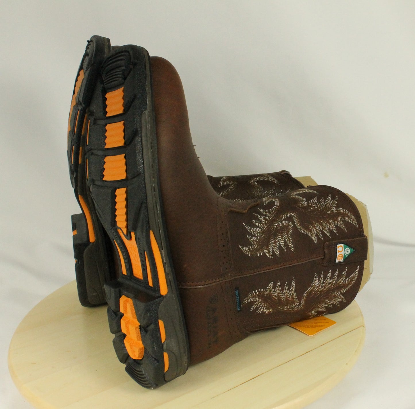 Ariat Boots New in Box Size 8 Medium Width
