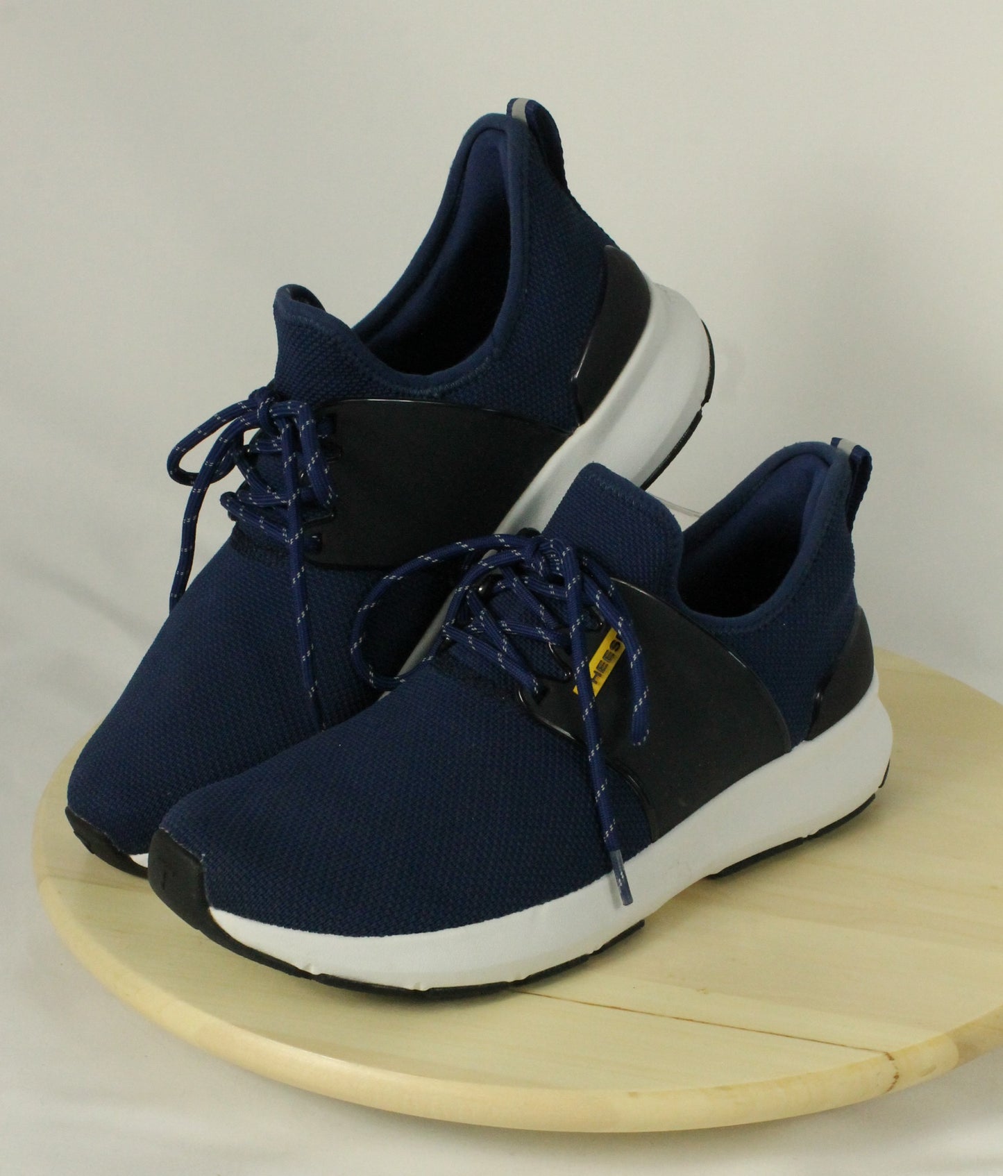 Theese Men's Shoes Size 8 Medium