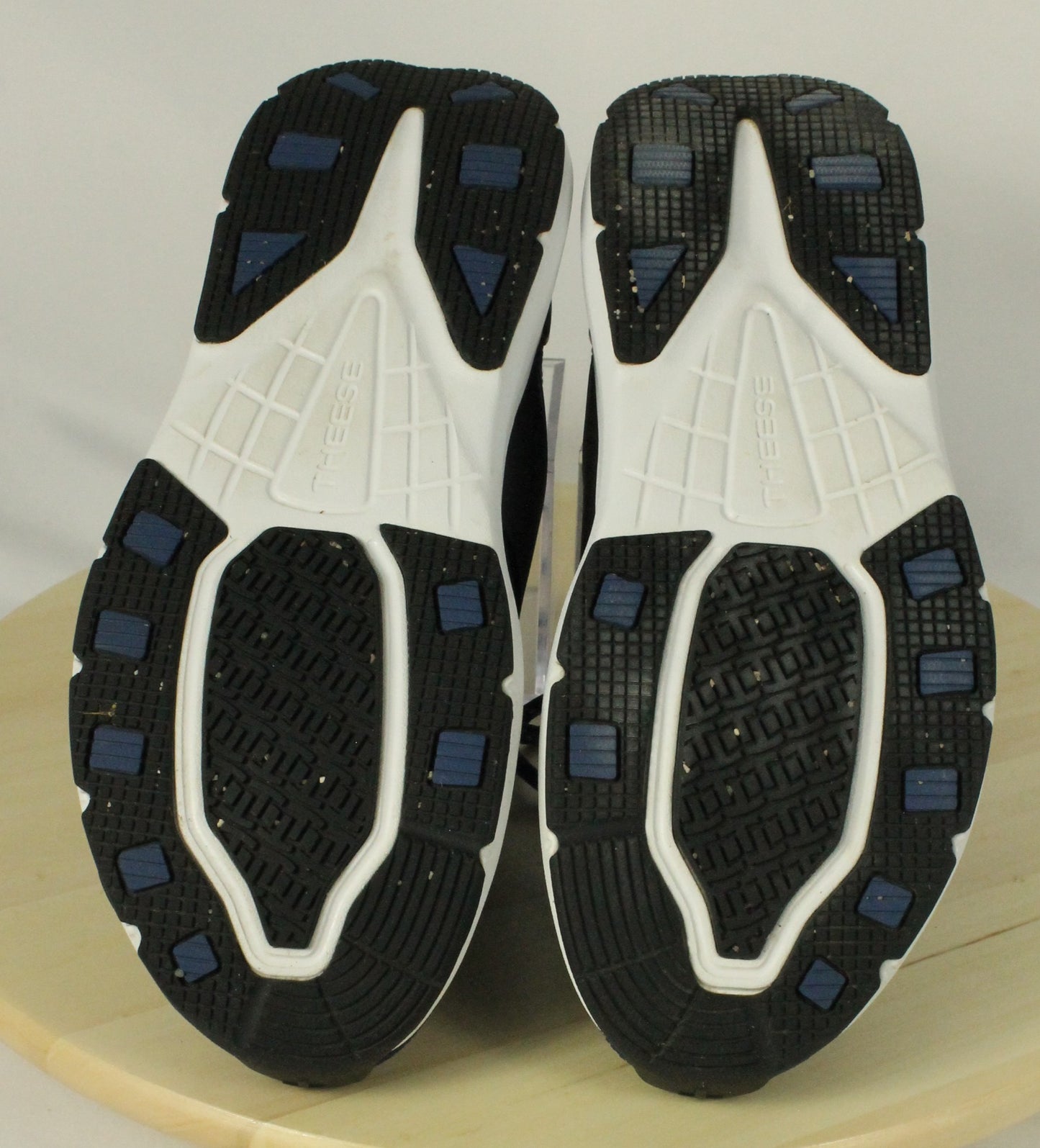Theese Men's Shoes Size 8 Medium