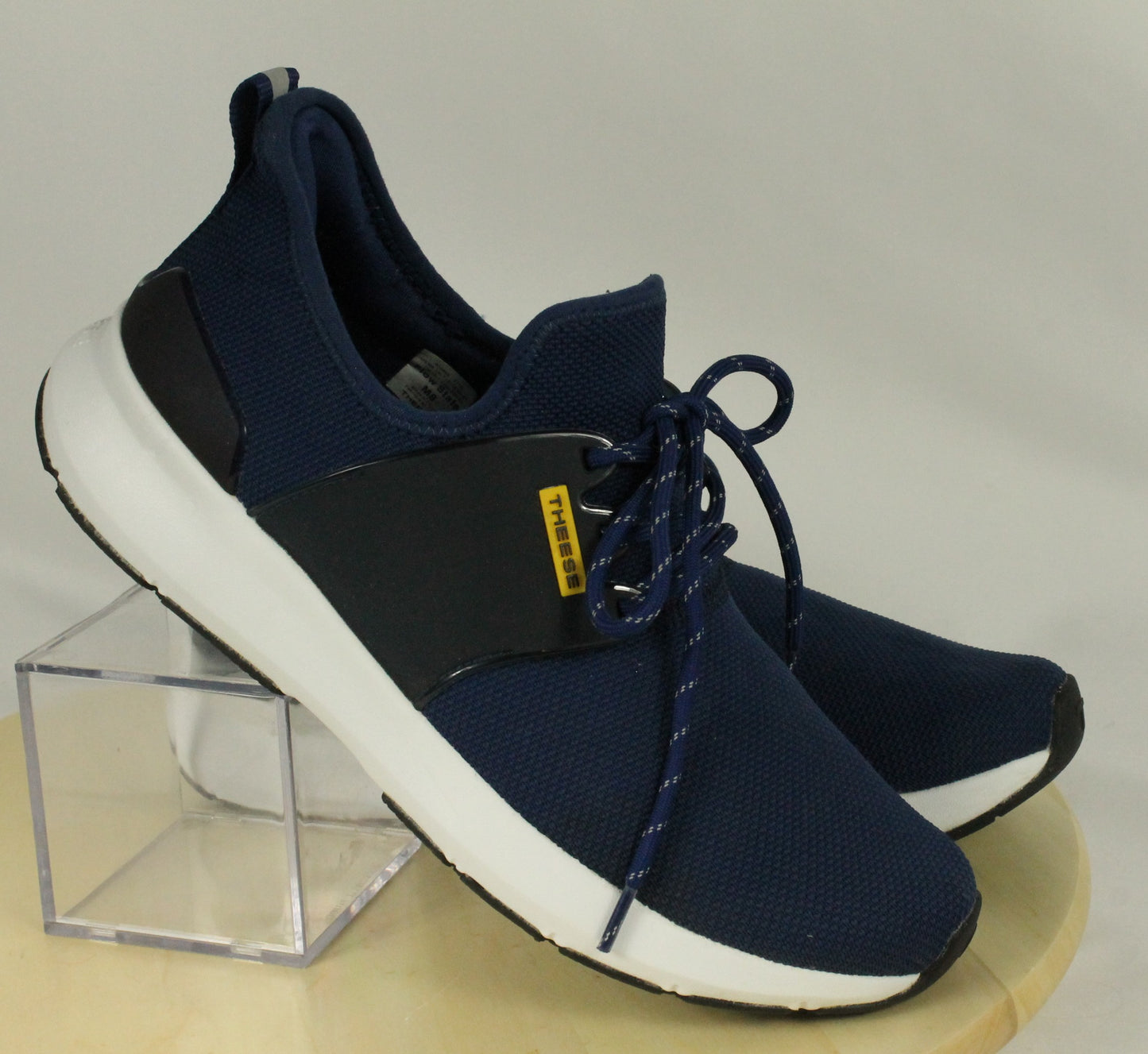 Theese Men's Shoes Size 8 Medium
