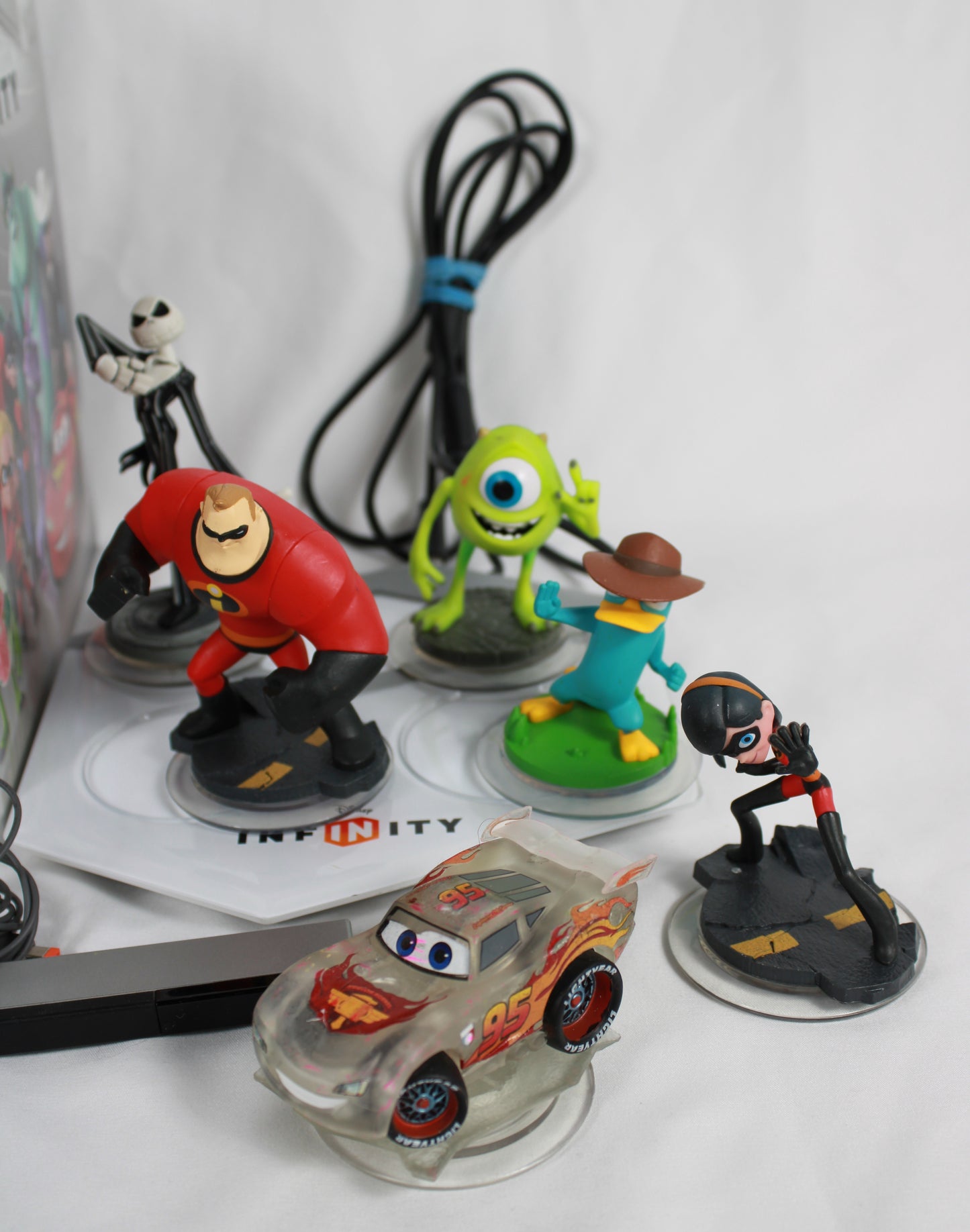 Nintendo Wii Console Bundle with Disney Infinity Starter Pack and Figures