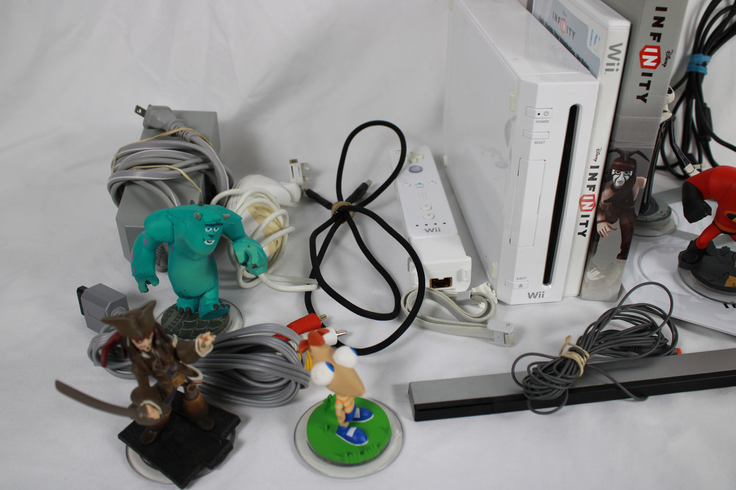 Nintendo Wii Console Bundle with Disney Infinity Starter Pack and Figures