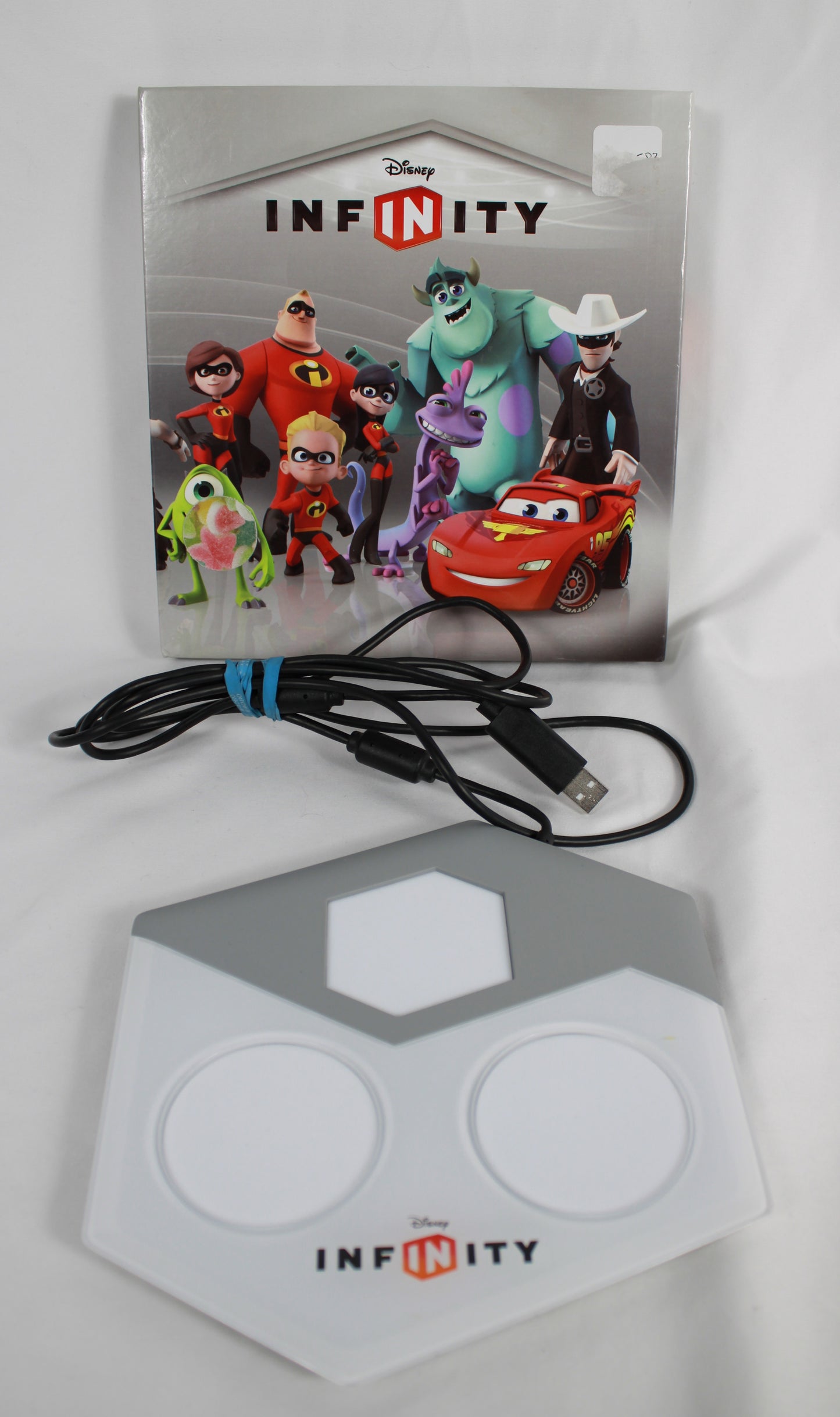Nintendo Wii Console Bundle with Disney Infinity Starter Pack and Figures