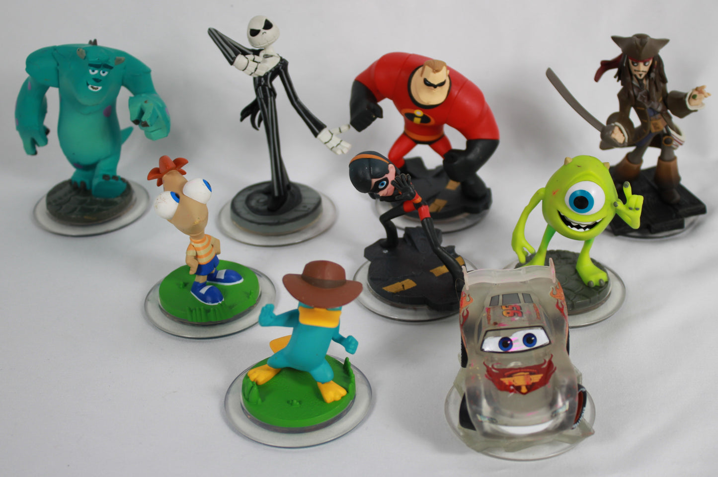 Nintendo Wii Console Bundle with Disney Infinity Starter Pack and Figures