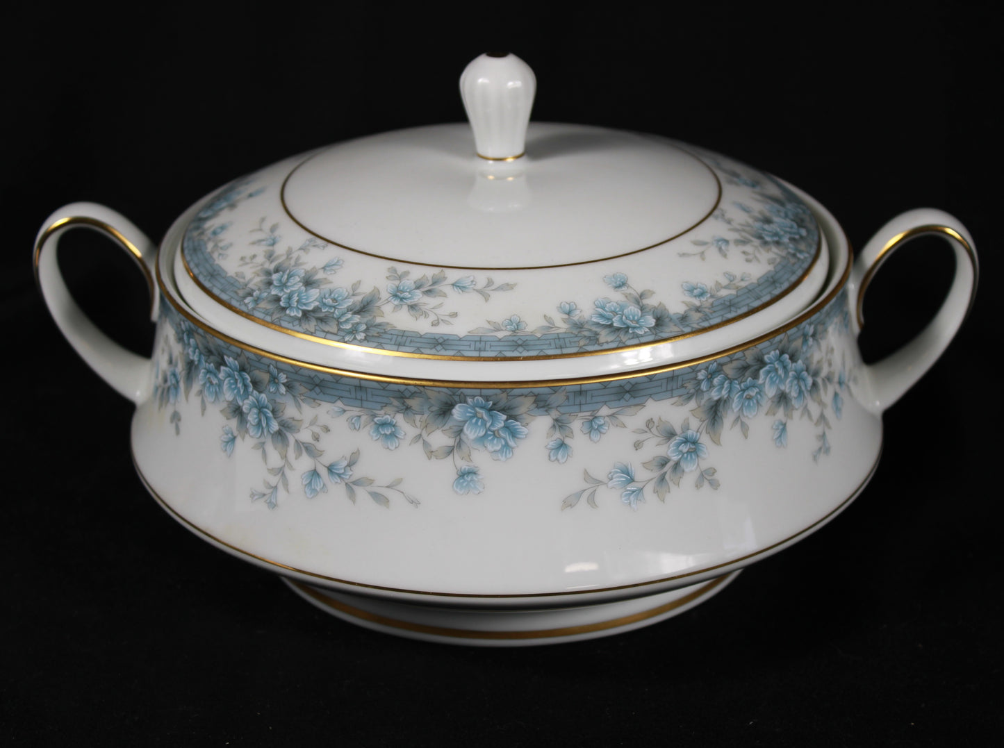 Noritake Avalon 3390 Contemporary Fine China 46-Piece Discontinued Set