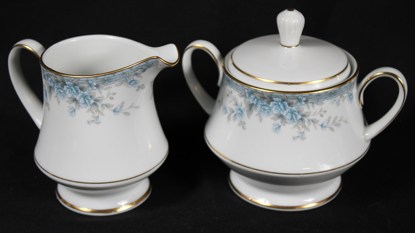 Noritake Avalon 3390 Contemporary Fine China 46-Piece Discontinued Set
