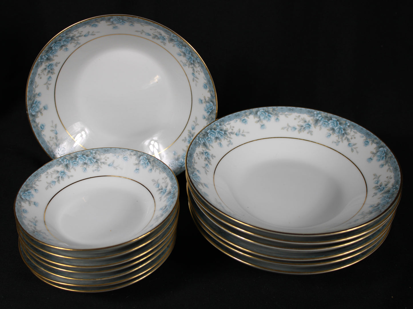 Noritake Avalon 3390 Contemporary Fine China 46-Piece Discontinued Set
