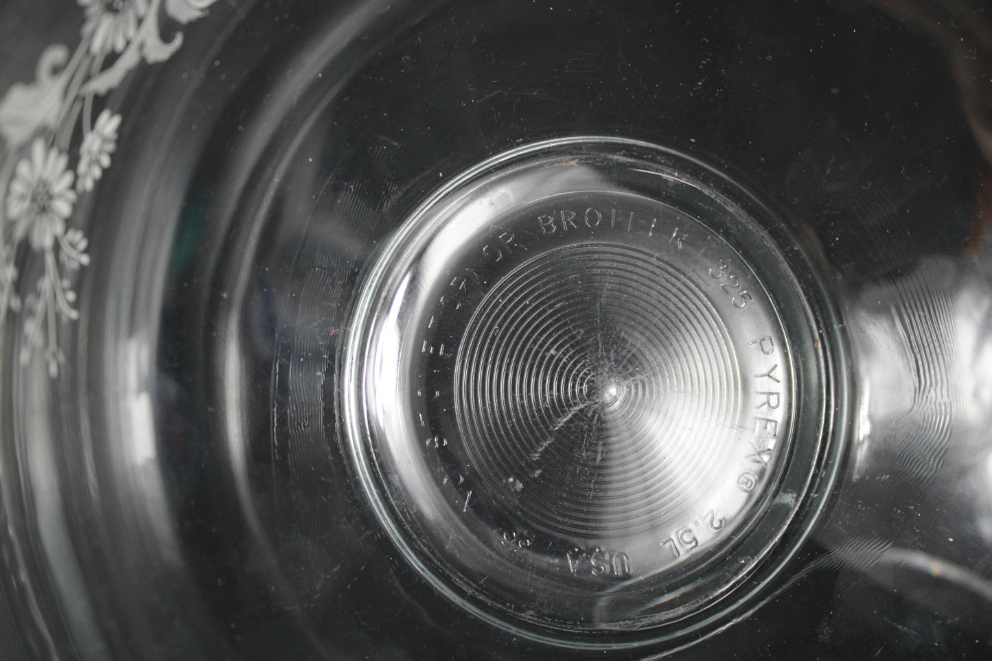 Pyrex Colonial Mist White Lace Clear Glass Mixing Bowl Set of 3