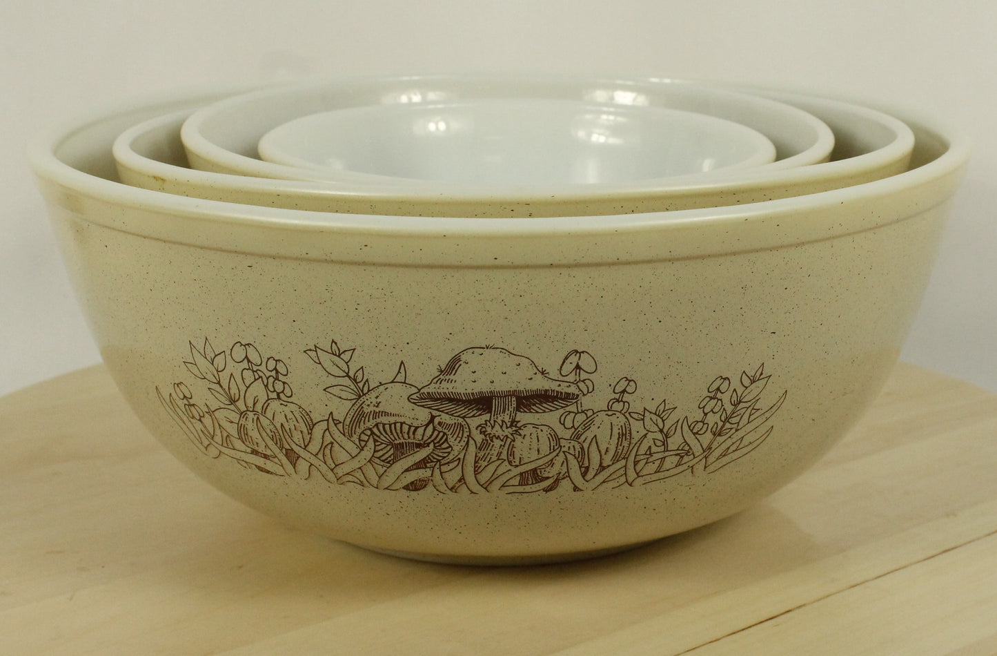 Pyrex Forest Fancies Mixing Bowls Set of Four
