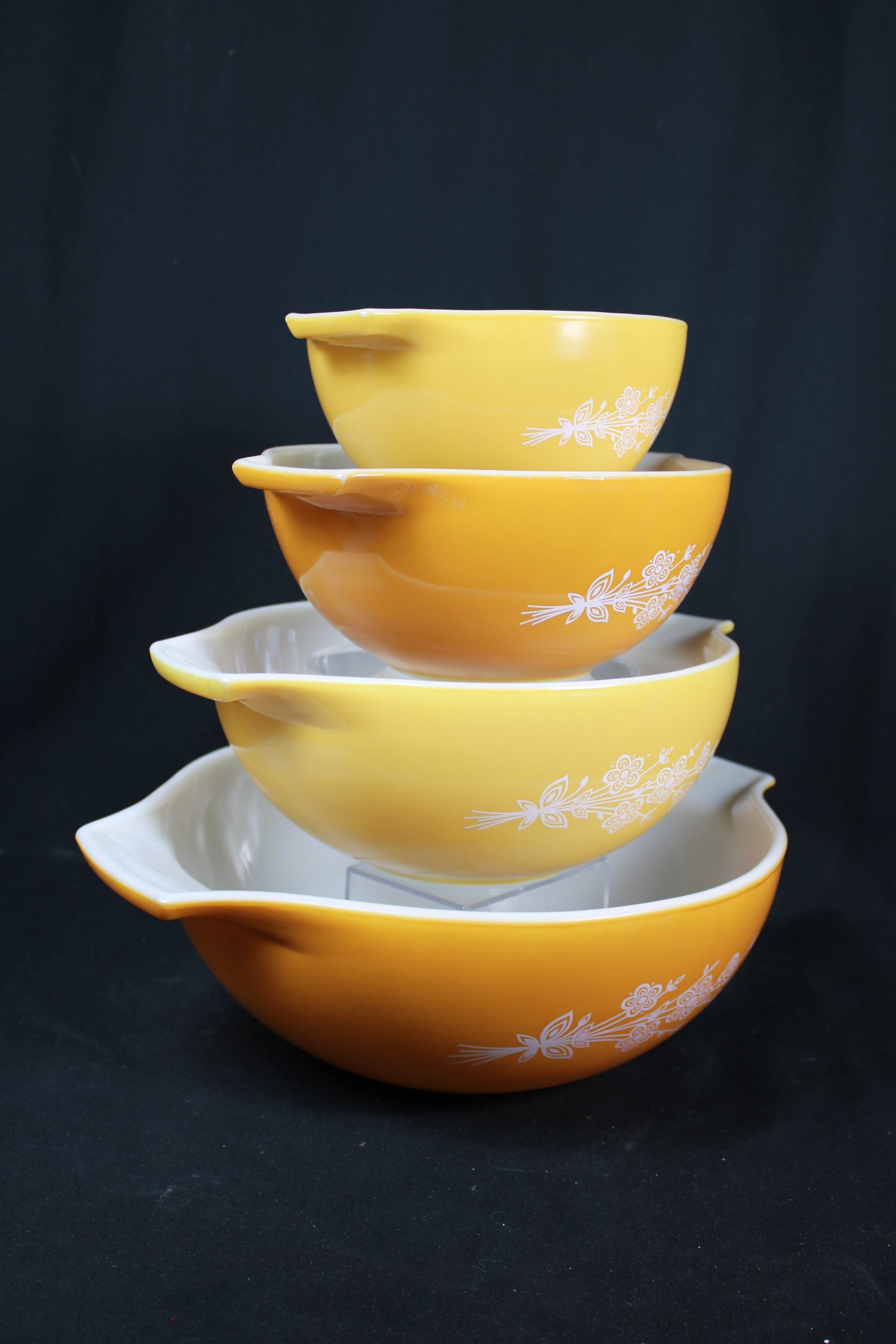 Vintage Pyrex Butterfly Gold 2 Cinderella Mixing Bowl Set - 4 Piece