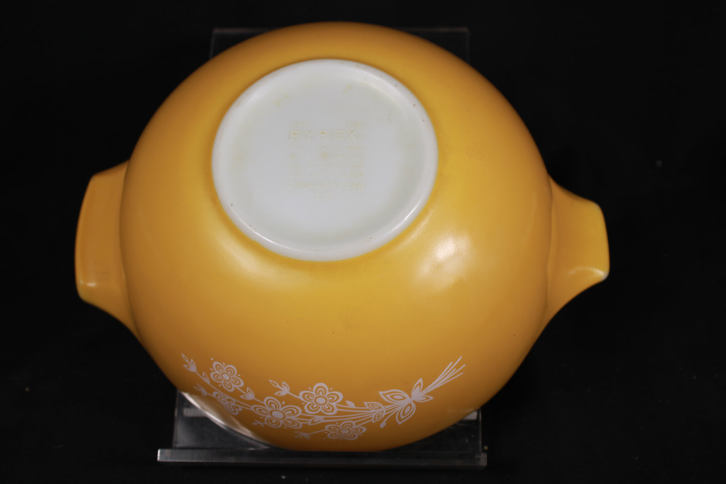 Vintage Pyrex Butterfly Gold 2 Cinderella Mixing Bowl Set - 4 Piece