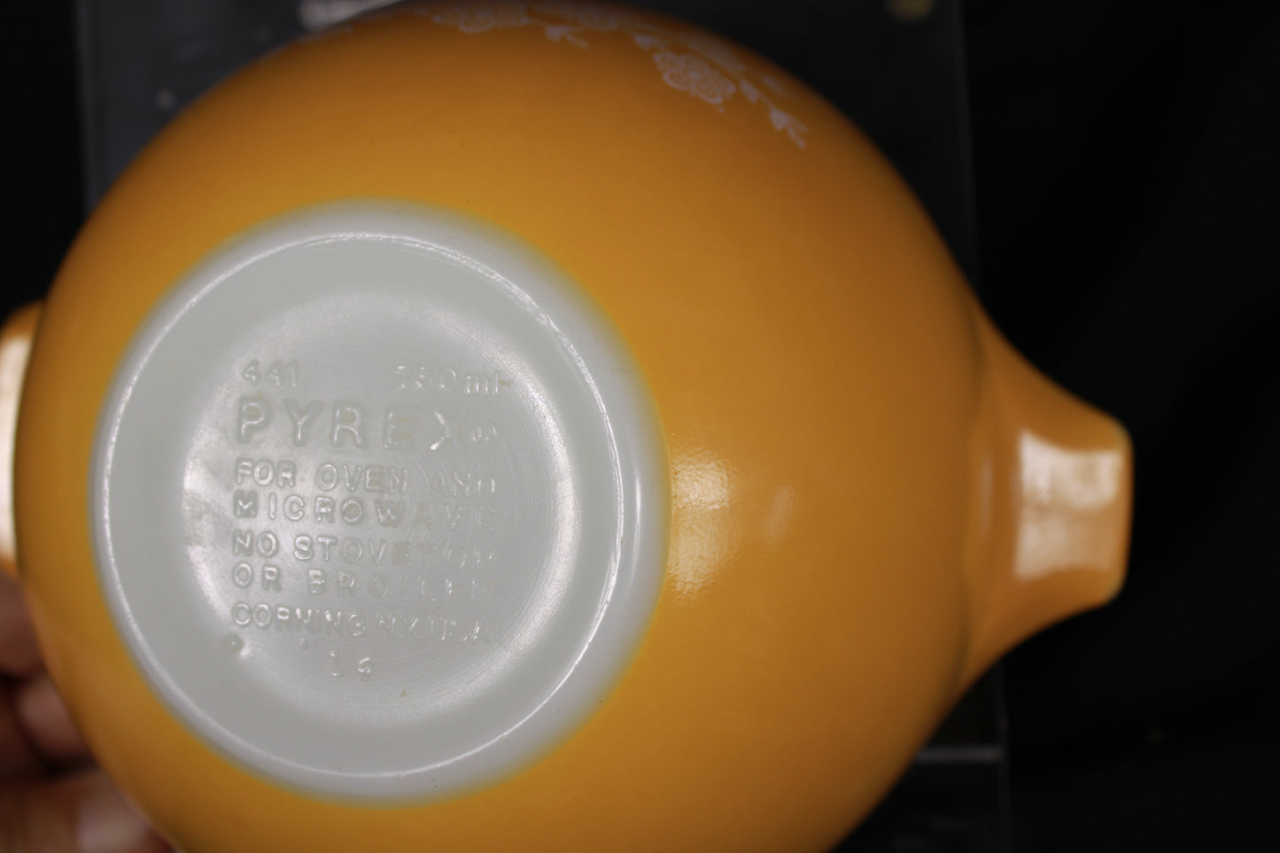 Vintage Pyrex Butterfly Gold 2 Cinderella Mixing Bowl Set - 4 Piece