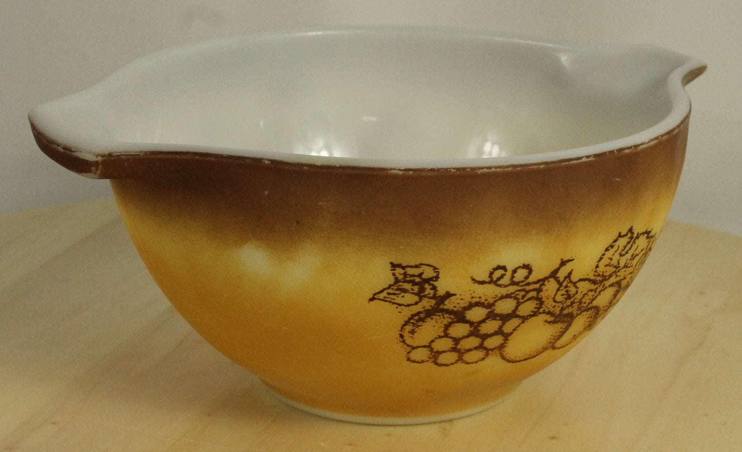 Pyrex Old Orchard Cinderella Bowls