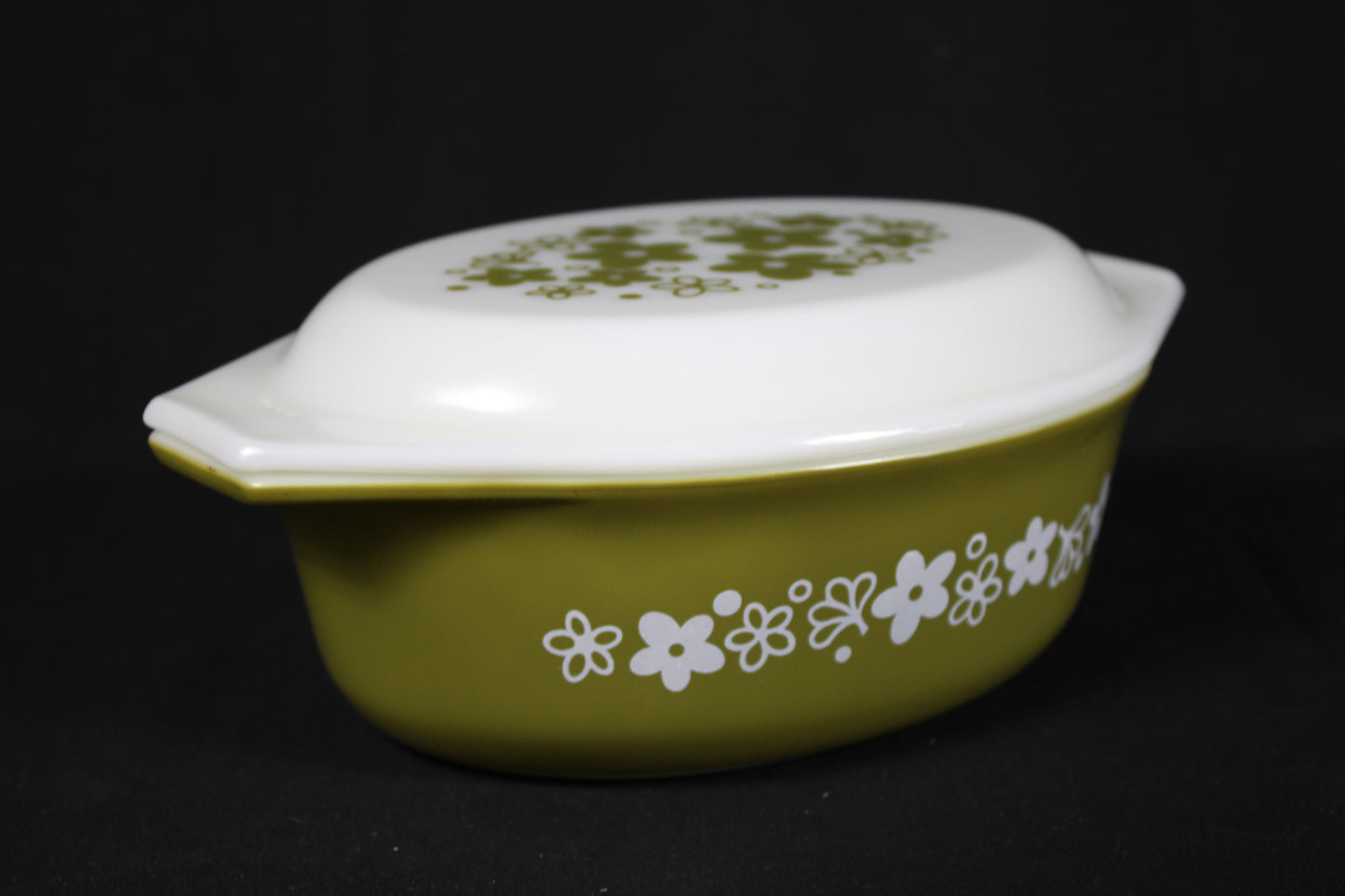 Vintage Pyrex Spring Blossom Green 1.5 Quart Oval Casserole with Lid