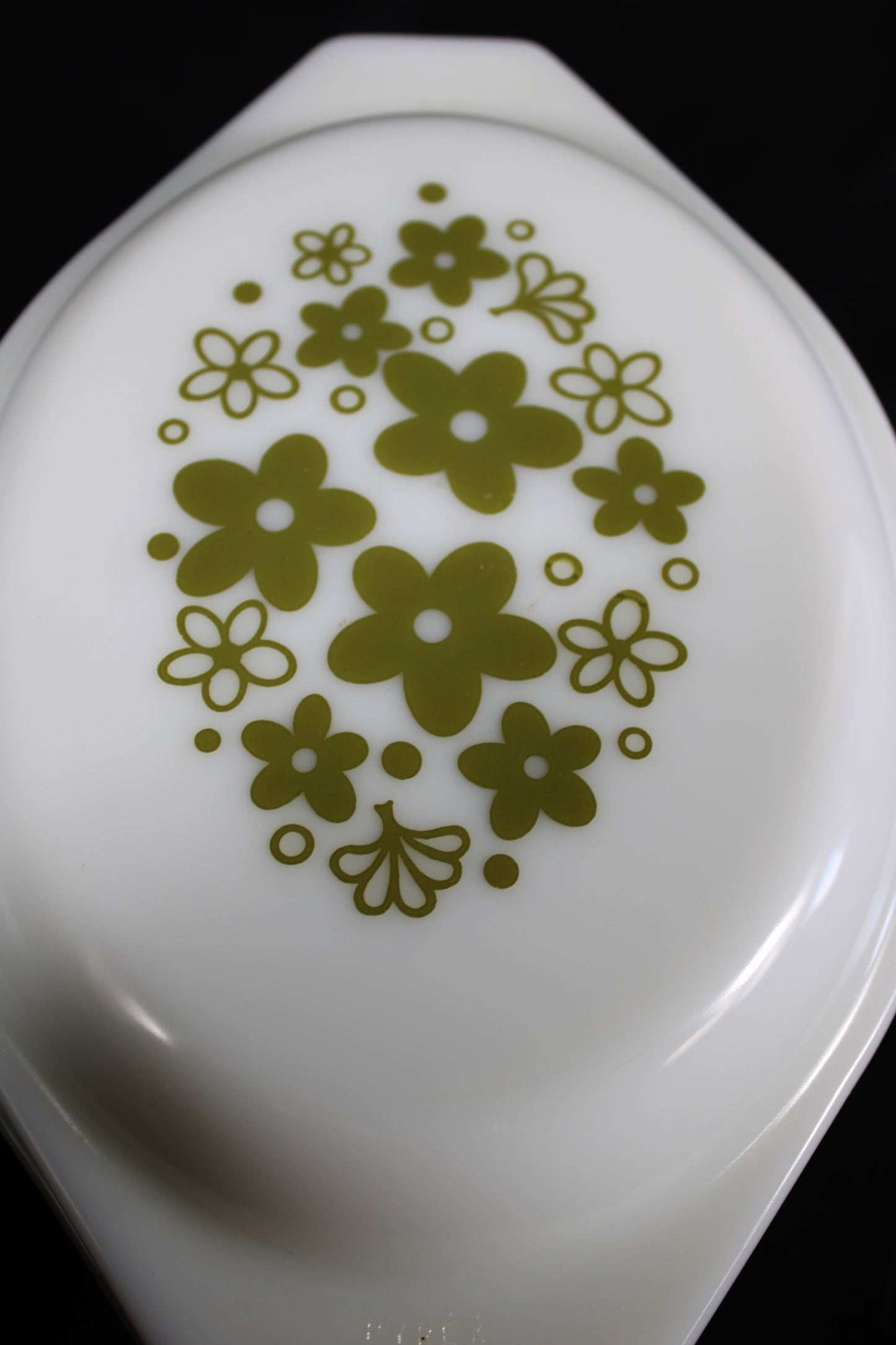 Vintage Pyrex Spring Blossom Green 1.5 Quart Oval Casserole with Lid