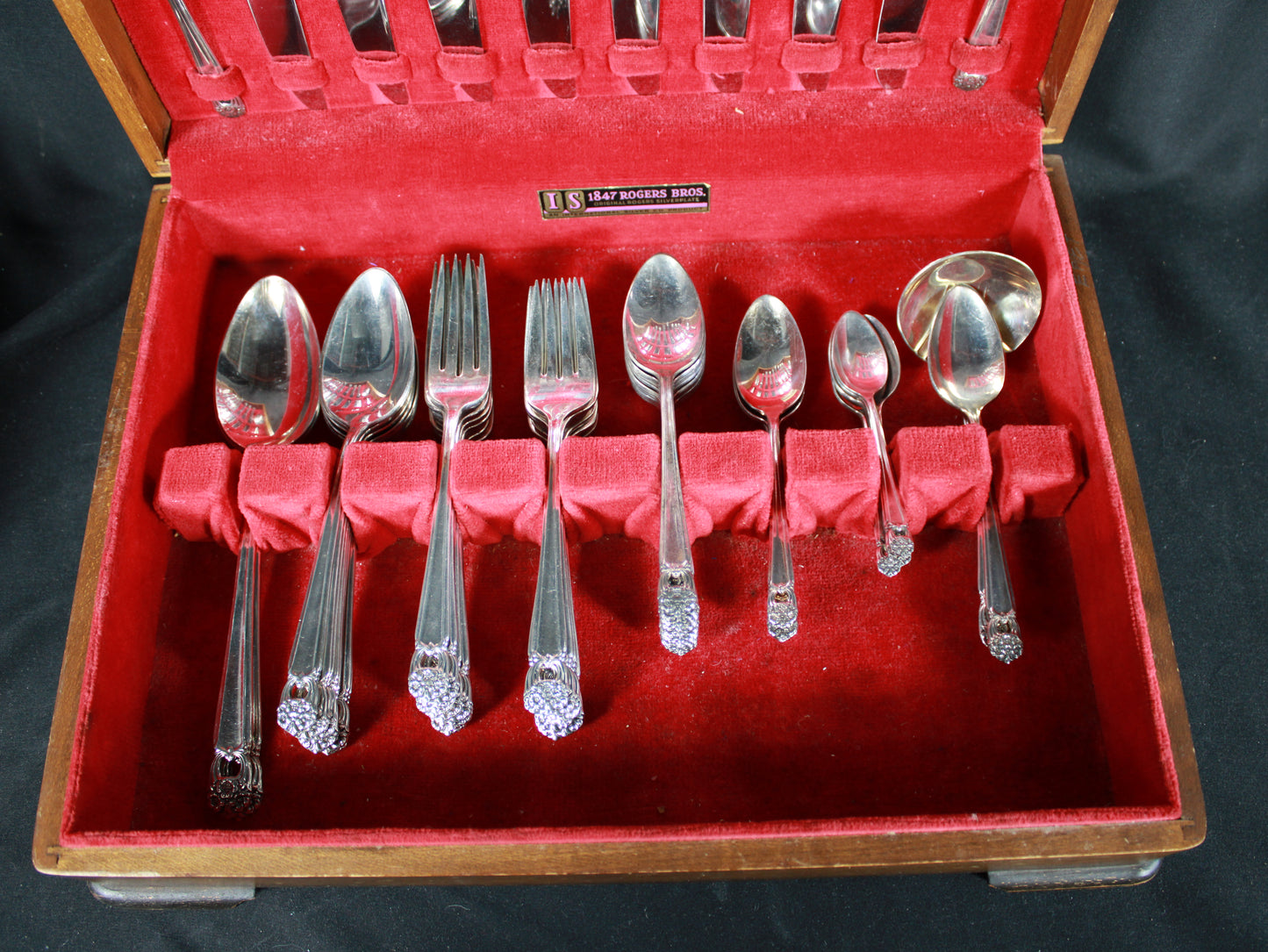 1847 Rogers Bros. Eternally Yours 58-Piece Silverplate Flatware Set with Chests