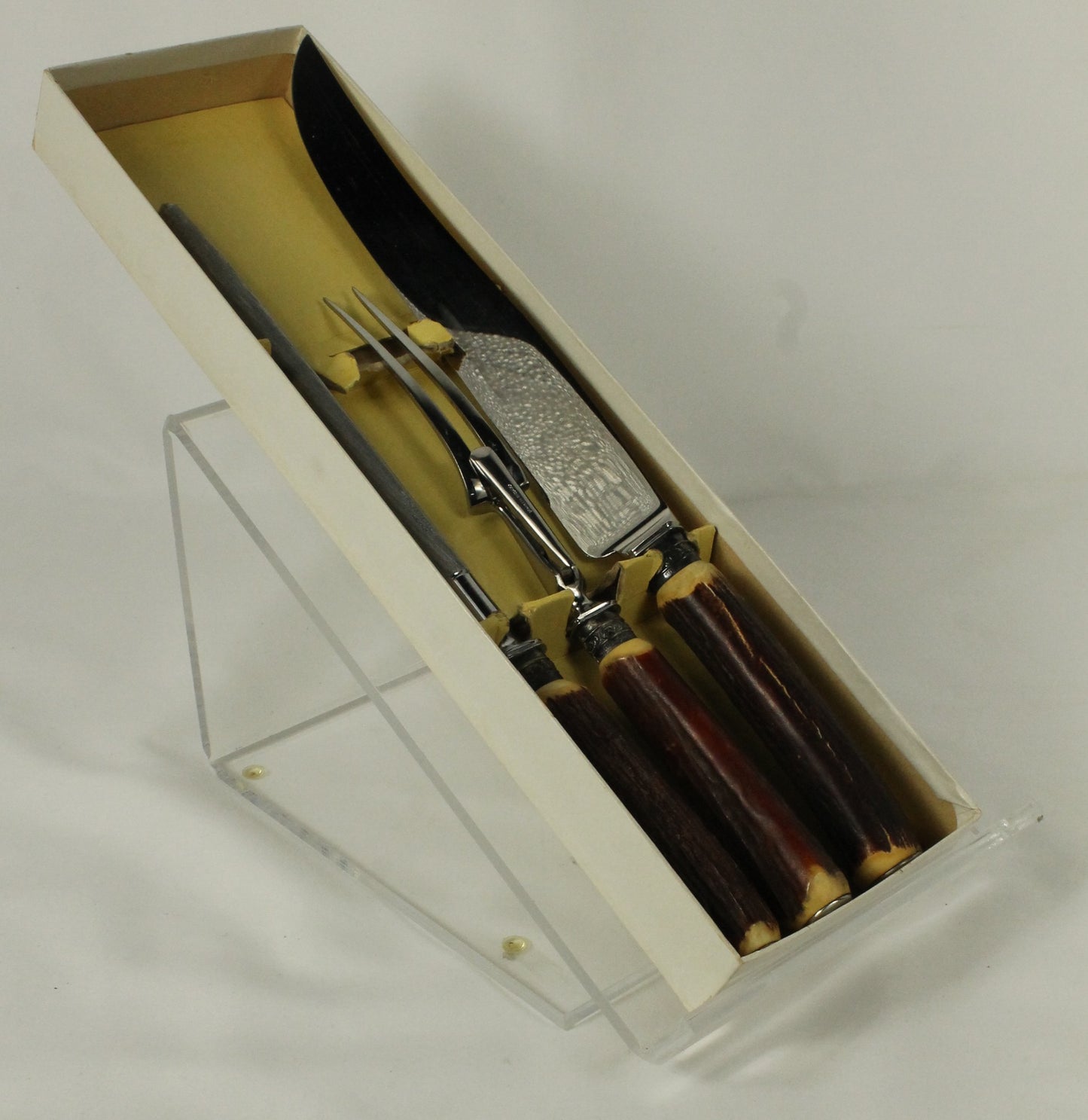 Francis Howard & Sheffield Table Cutlery