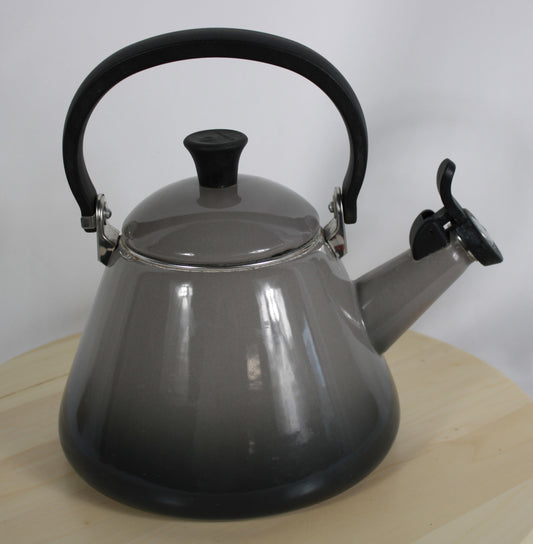 Le Creuset 1.6L Demi Teakettle in Oyster Grey