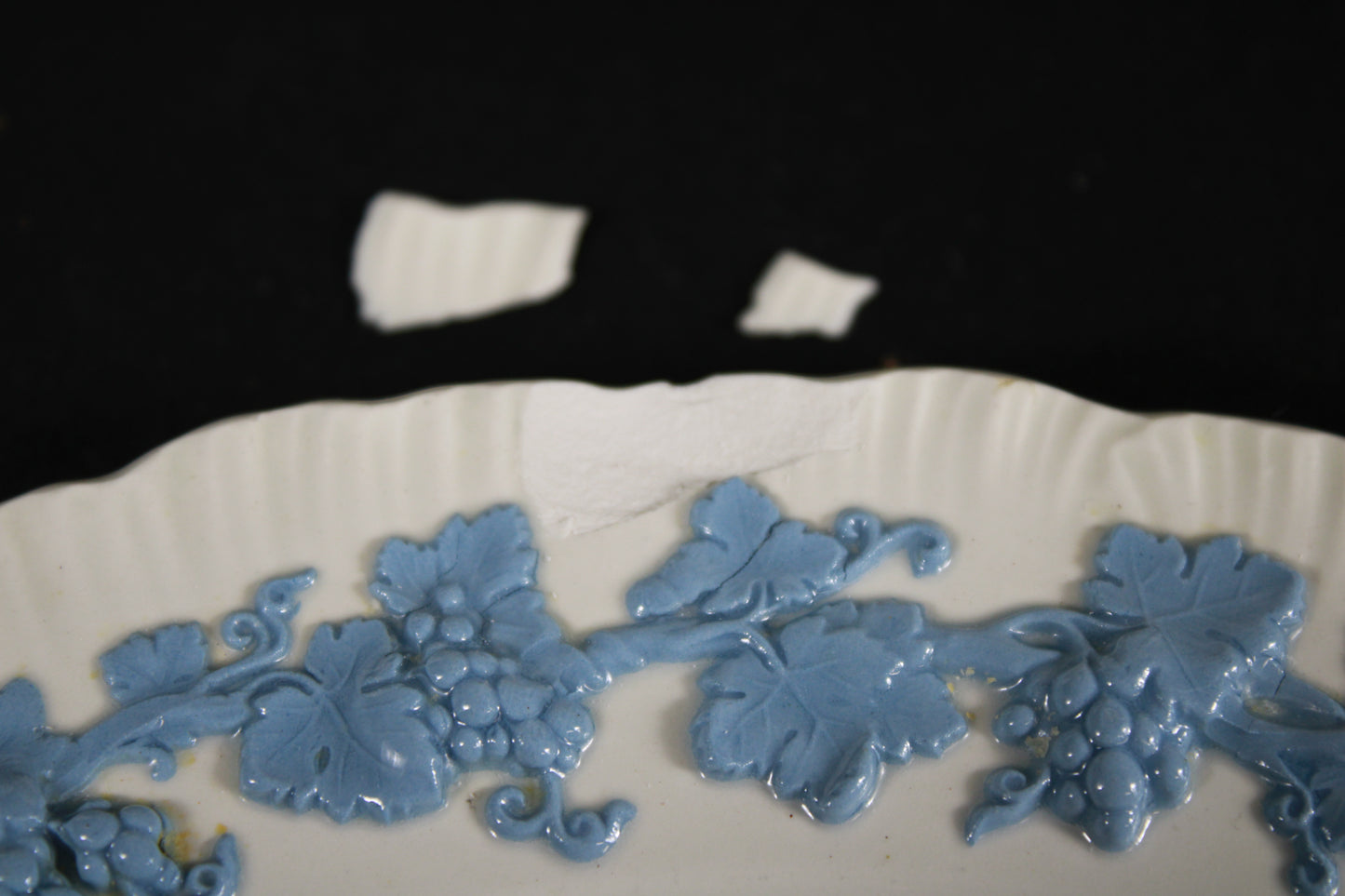 Wedgwood Queen's Ware Blue on Cream Shell Edge China Set