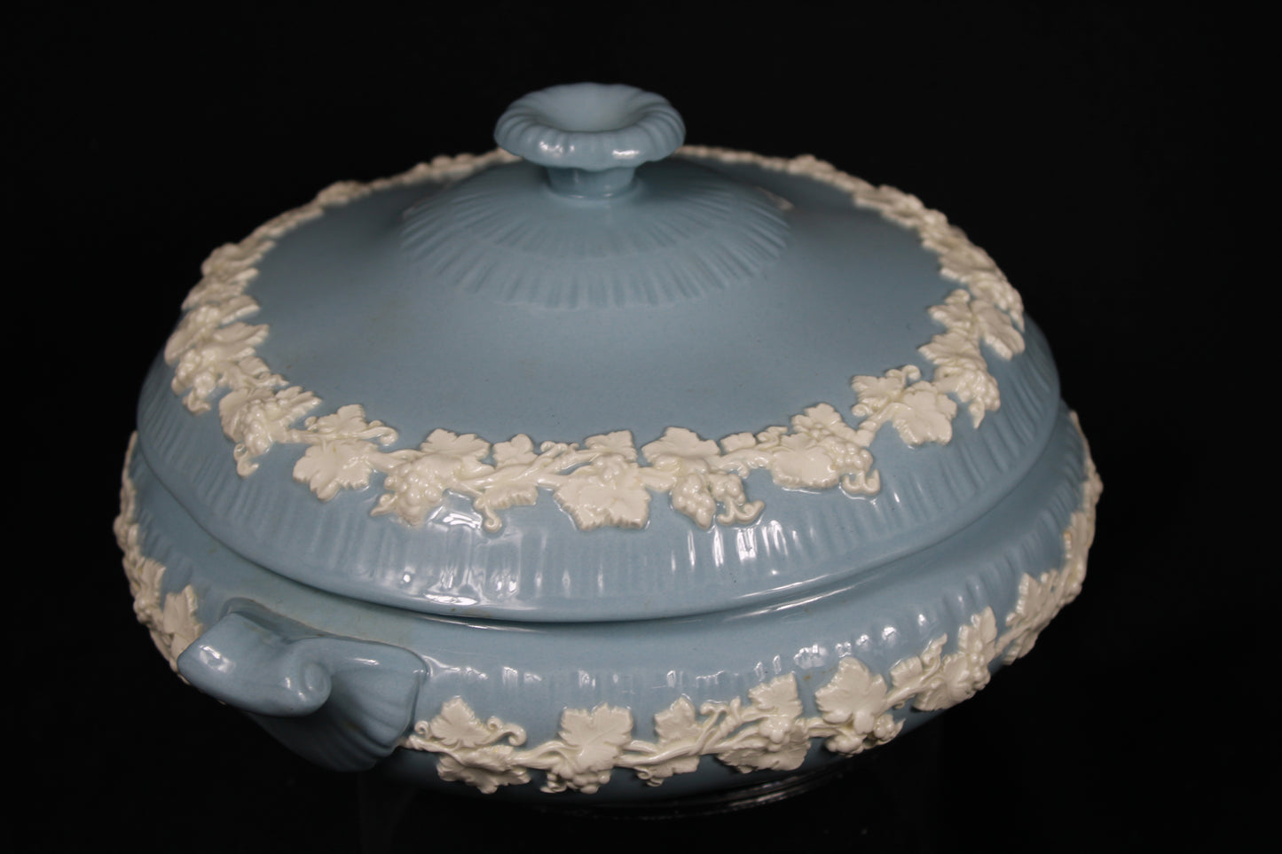 Wedgwood Embossed Queen's Ware Lavender Blue Covered Vegetable Tureen