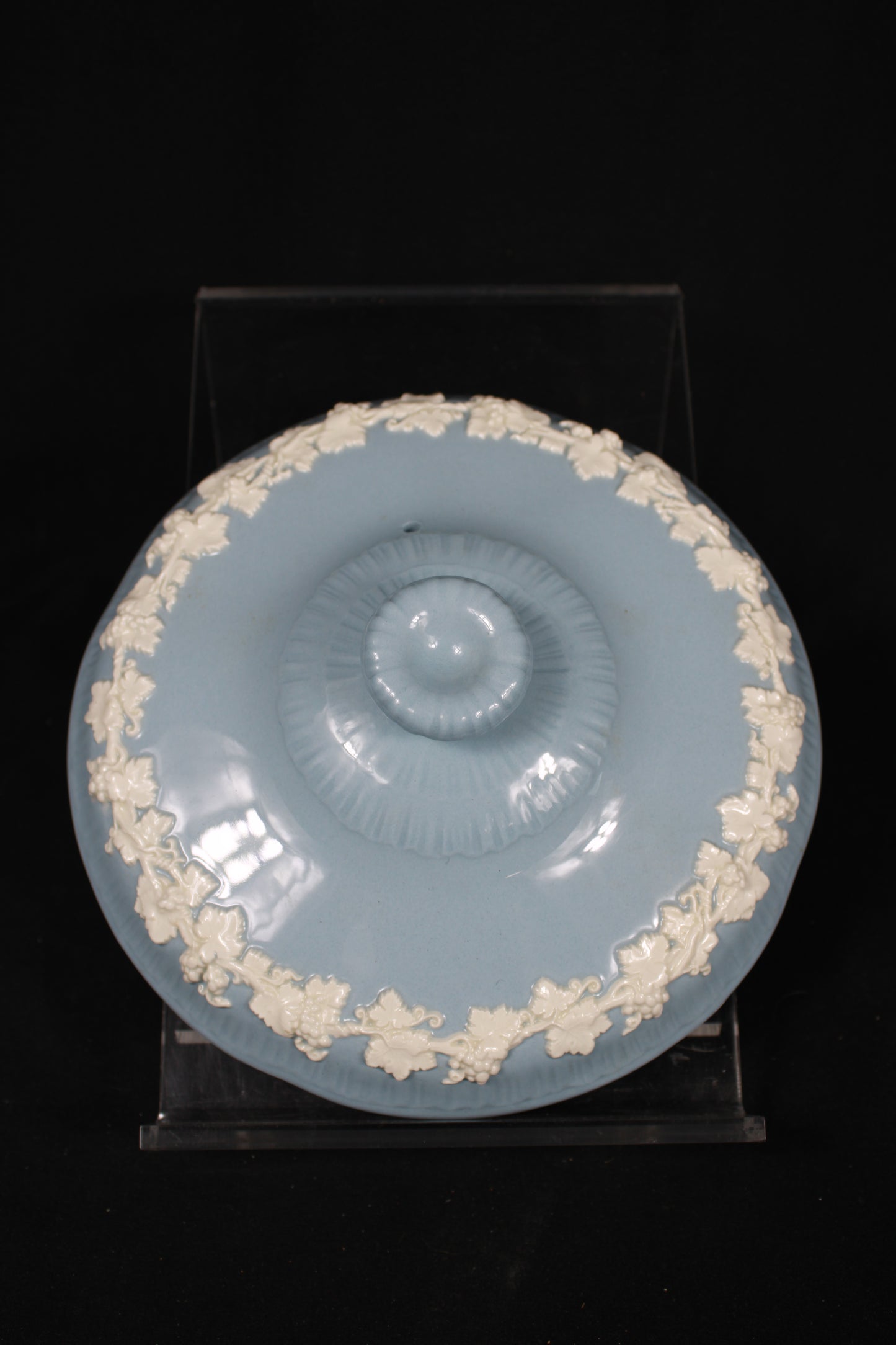 Wedgwood Embossed Queen's Ware Lavender Blue Covered Vegetable Tureen