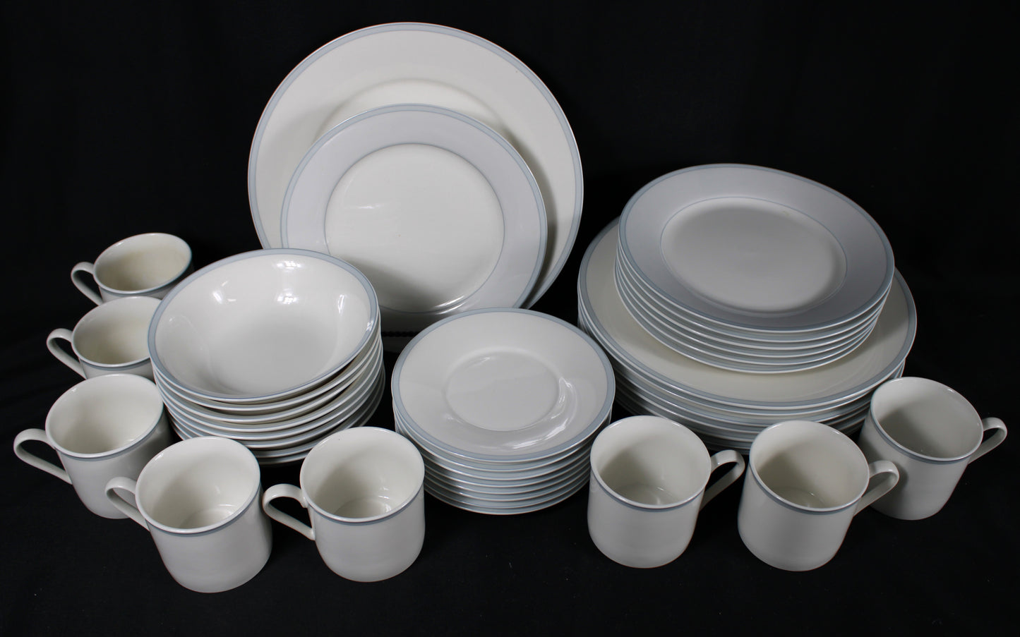 Royal Doulton Gloucester 39-Piece Fine Porcelain Dinnerware Set