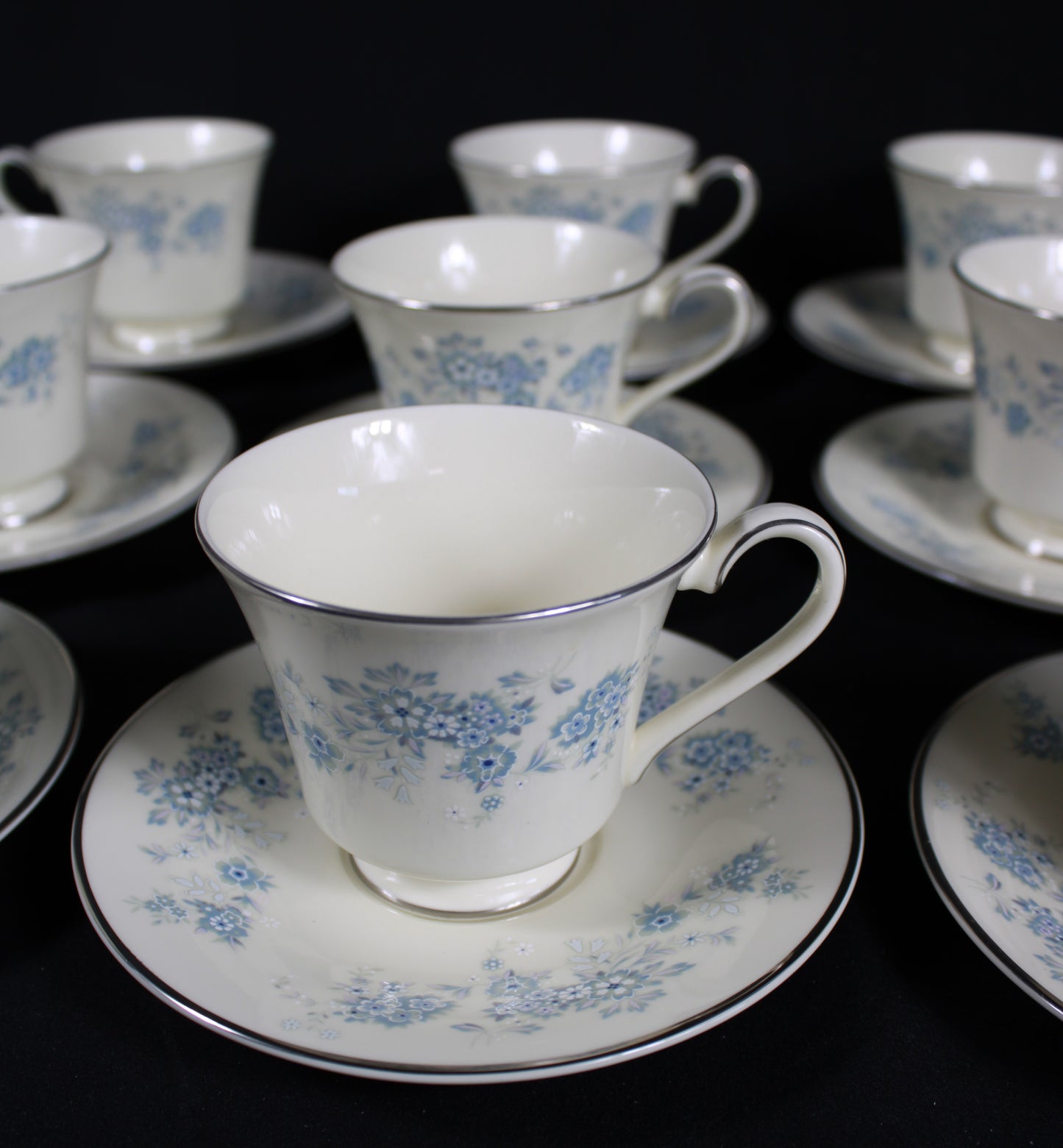 Royal Doulton Michelle The Romance Collection Bone China Tea Cup and Saucer Set of 12