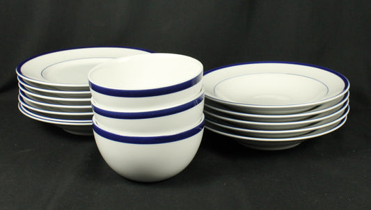 Williams-Sonoma Brasserie Blue Dishes