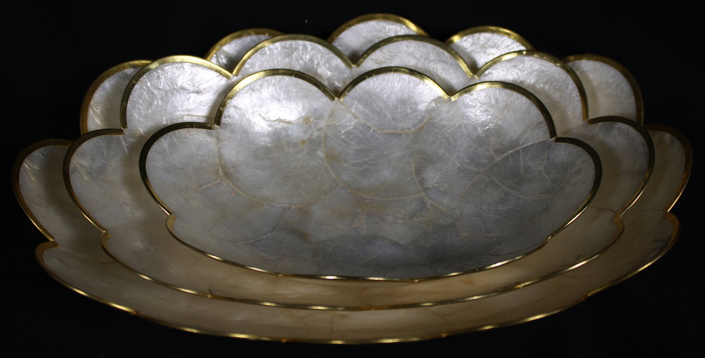 Vintage Tesoro's Manila Capiz Shell Placemat and Nested Bowl Collection