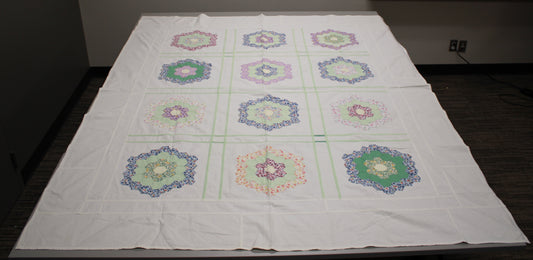 Antique Grandmother’s Flower Garden Hand-Pieced Bed Topper