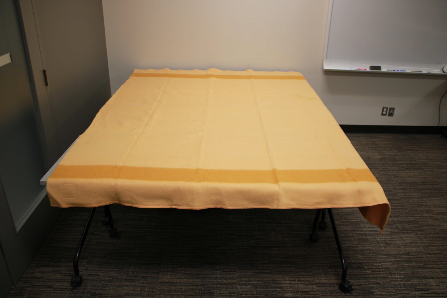 Early's of Witney 4-Point Wool Blanket in Goldenrod