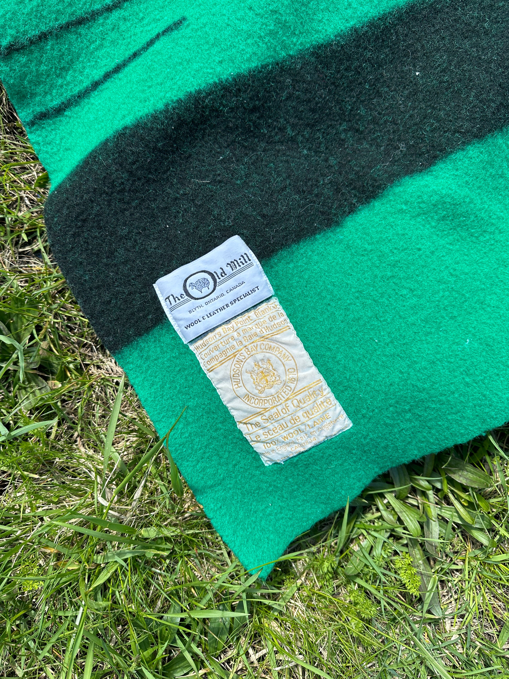 Bay Wool Blanket Hudson Bay Company Blanket Hudson's Bay Point Green Blanket – Shop Mission Store