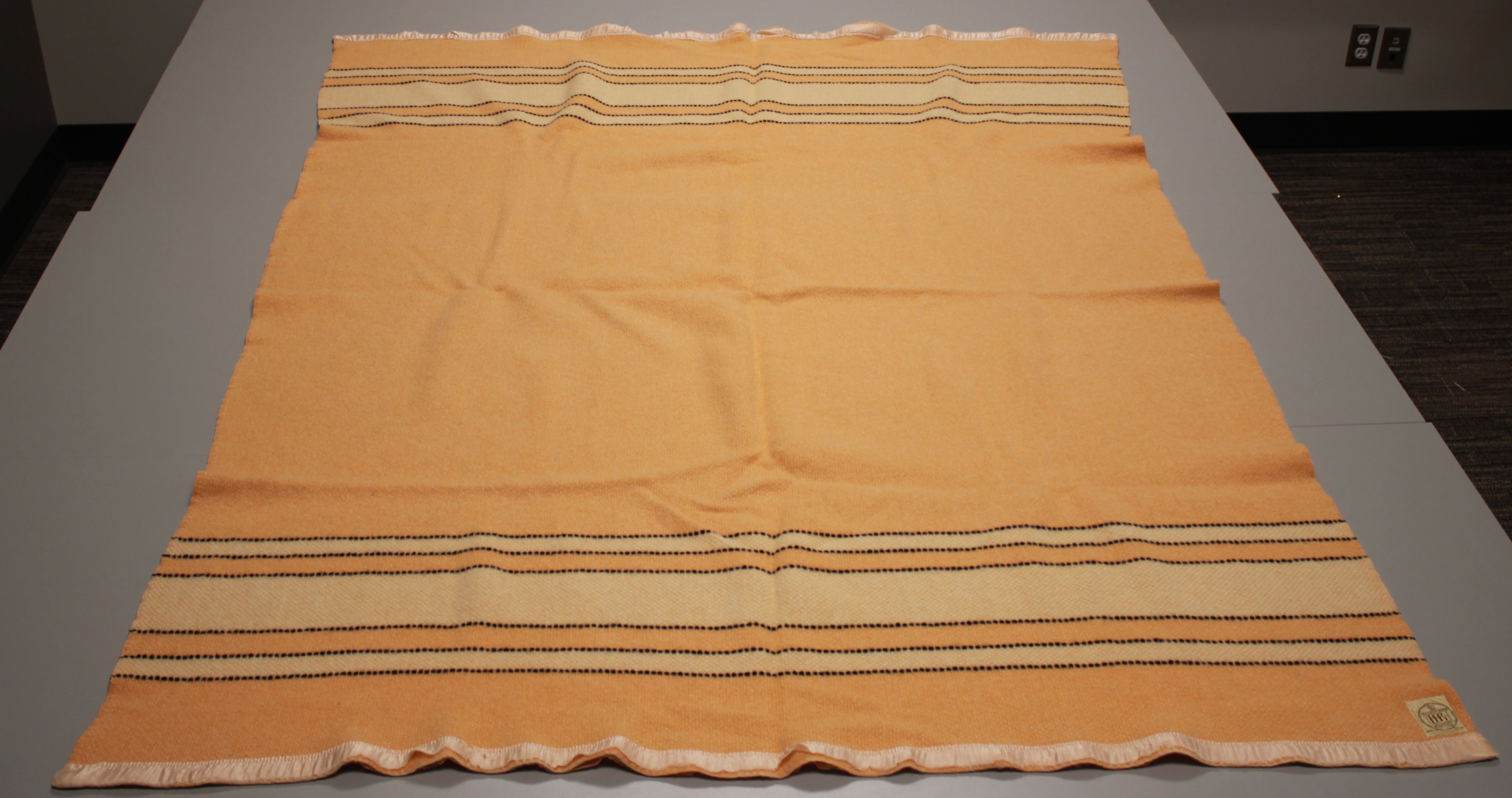 Vintage Horn Bros 100% Pure Wool Harvest Gold Blanket. Size