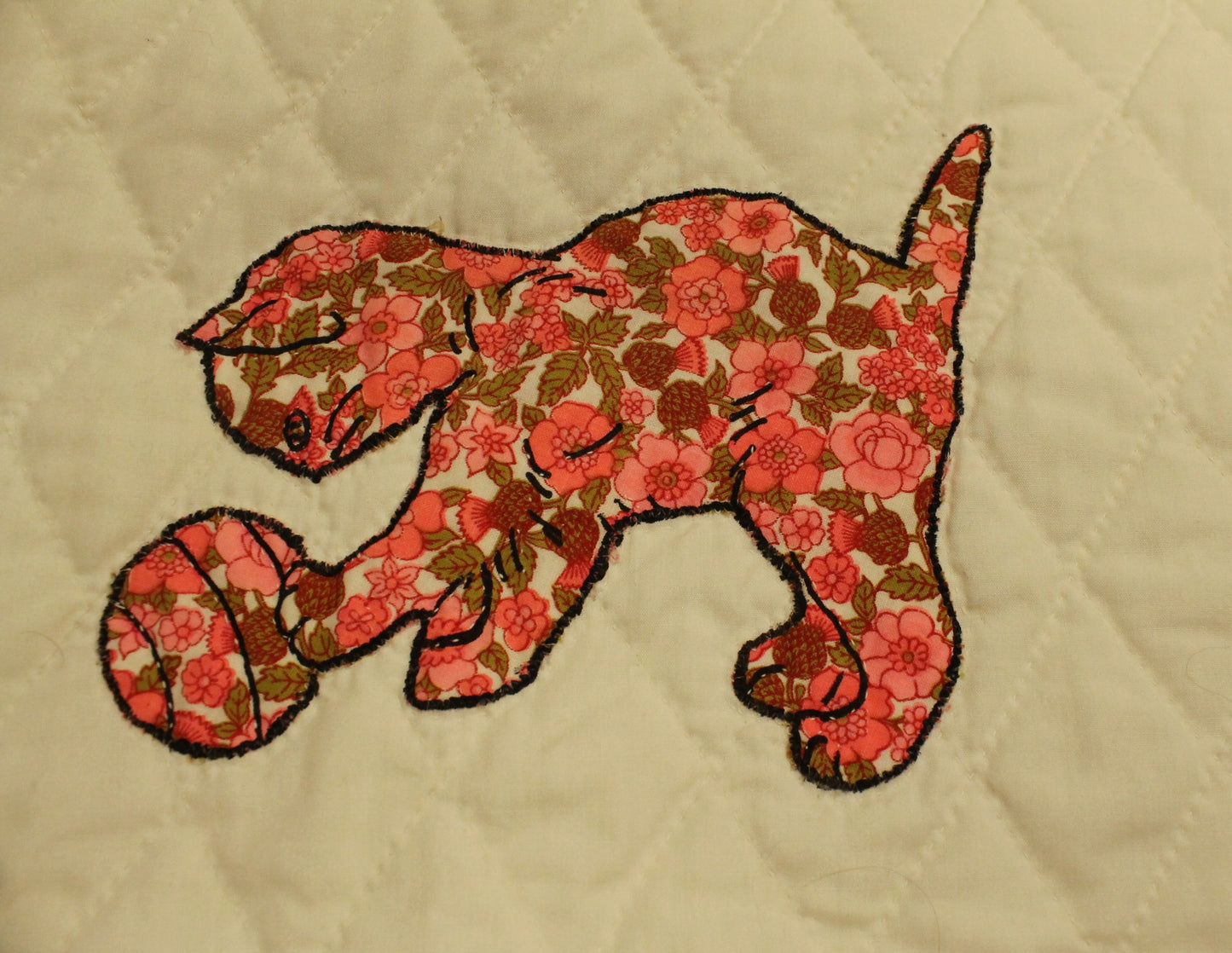 Vintage Appliqué Kitty Cat Crib Quilt/Play Mat (Yellow & Floral Prints)