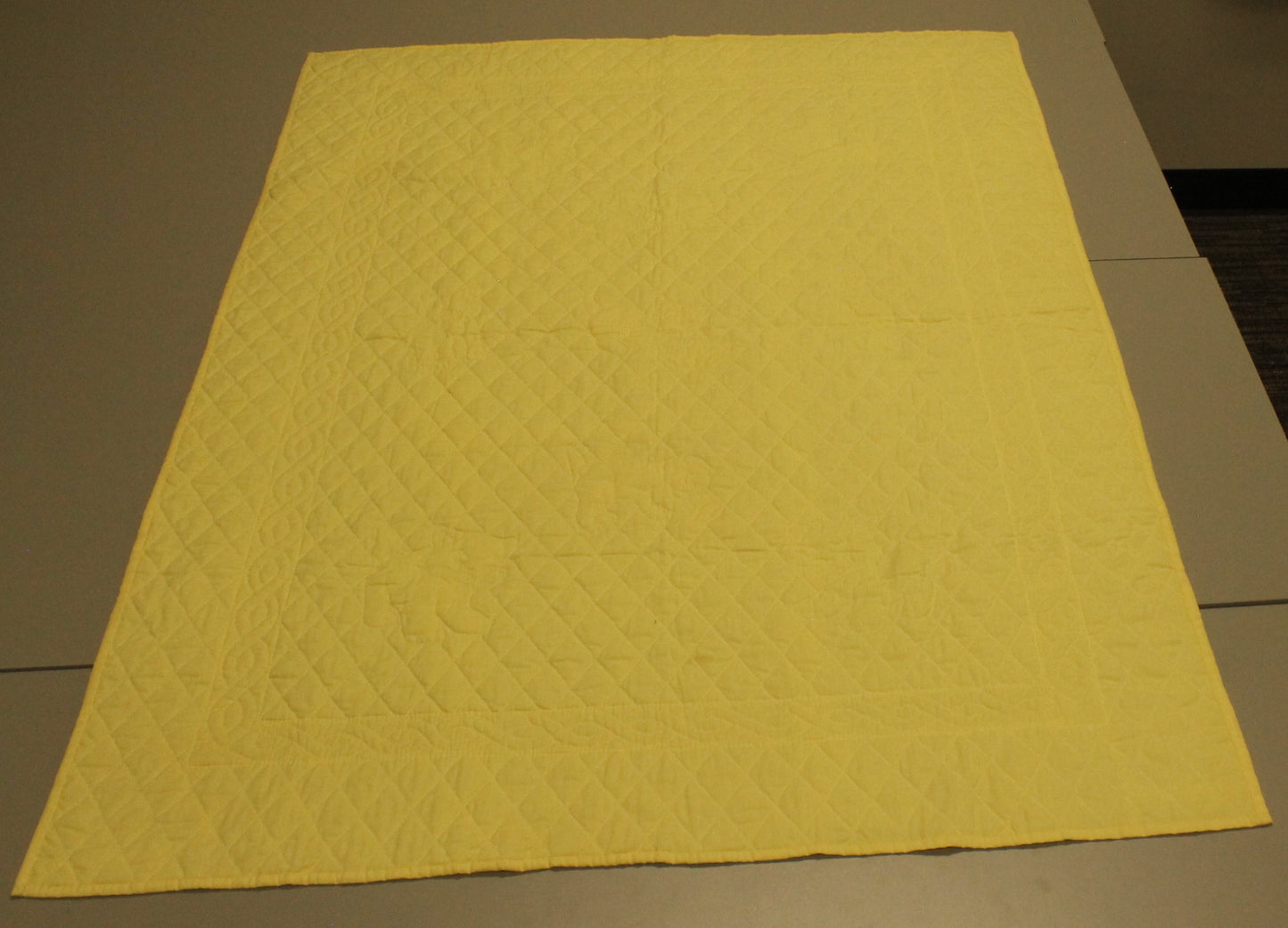 Vintage Appliqué Kitty Cat Crib Quilt/Play Mat (Yellow & Floral Prints)