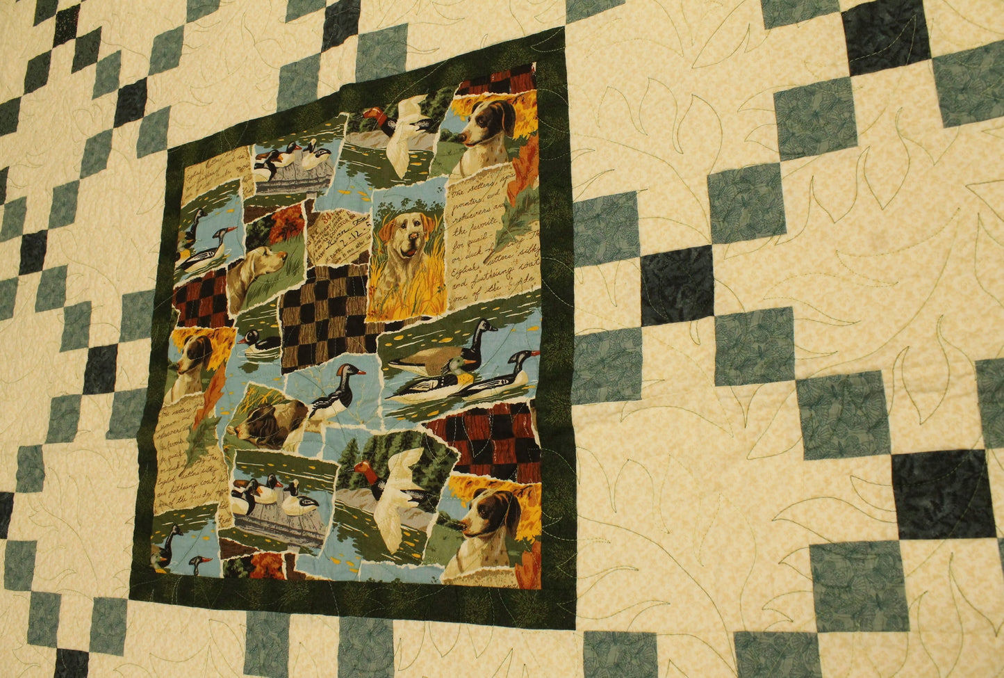 Handmade Canadian Marshland Wildlife Quilt Set (Double Size with 2 Shams)