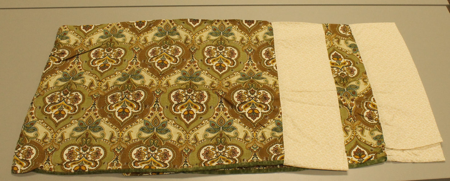 Handmade Canadian Marshland Wildlife Quilt Set (Double Size with 2 Shams)