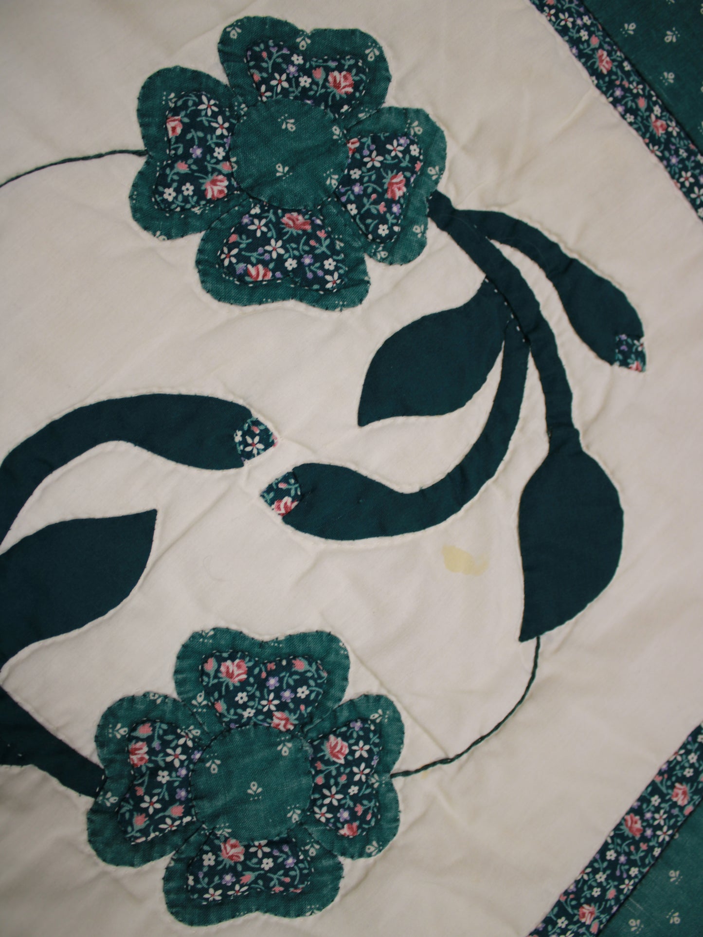 Vintage Hand-Appliqued and Hand-Quilted Double Quilt