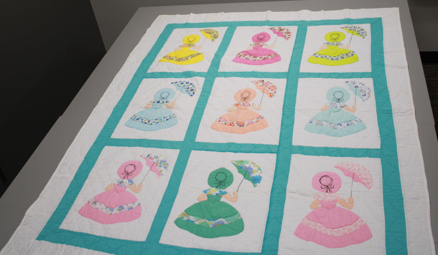 Vintage Hand-Appliquéd Sunbonnet Sue Single Size Quilt
