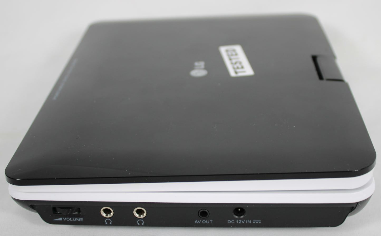 LG DP372B-N Portable DVD and CD Player with Accessories