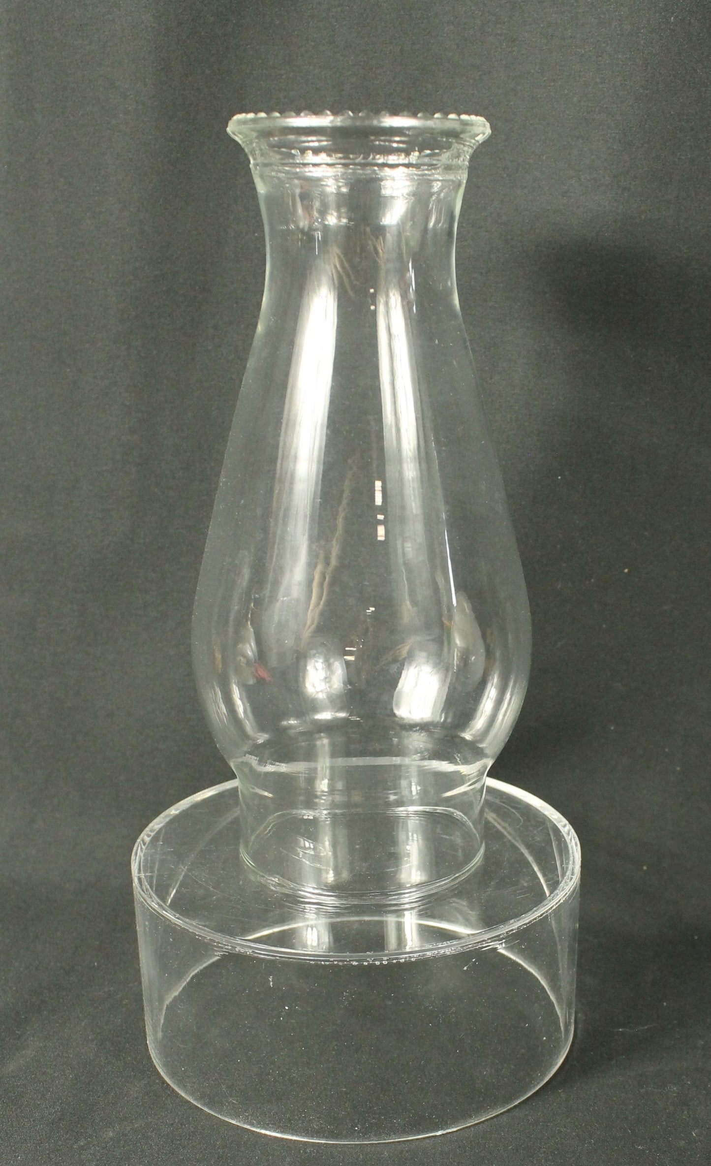 Currier & Ives Glass Oil Lamp