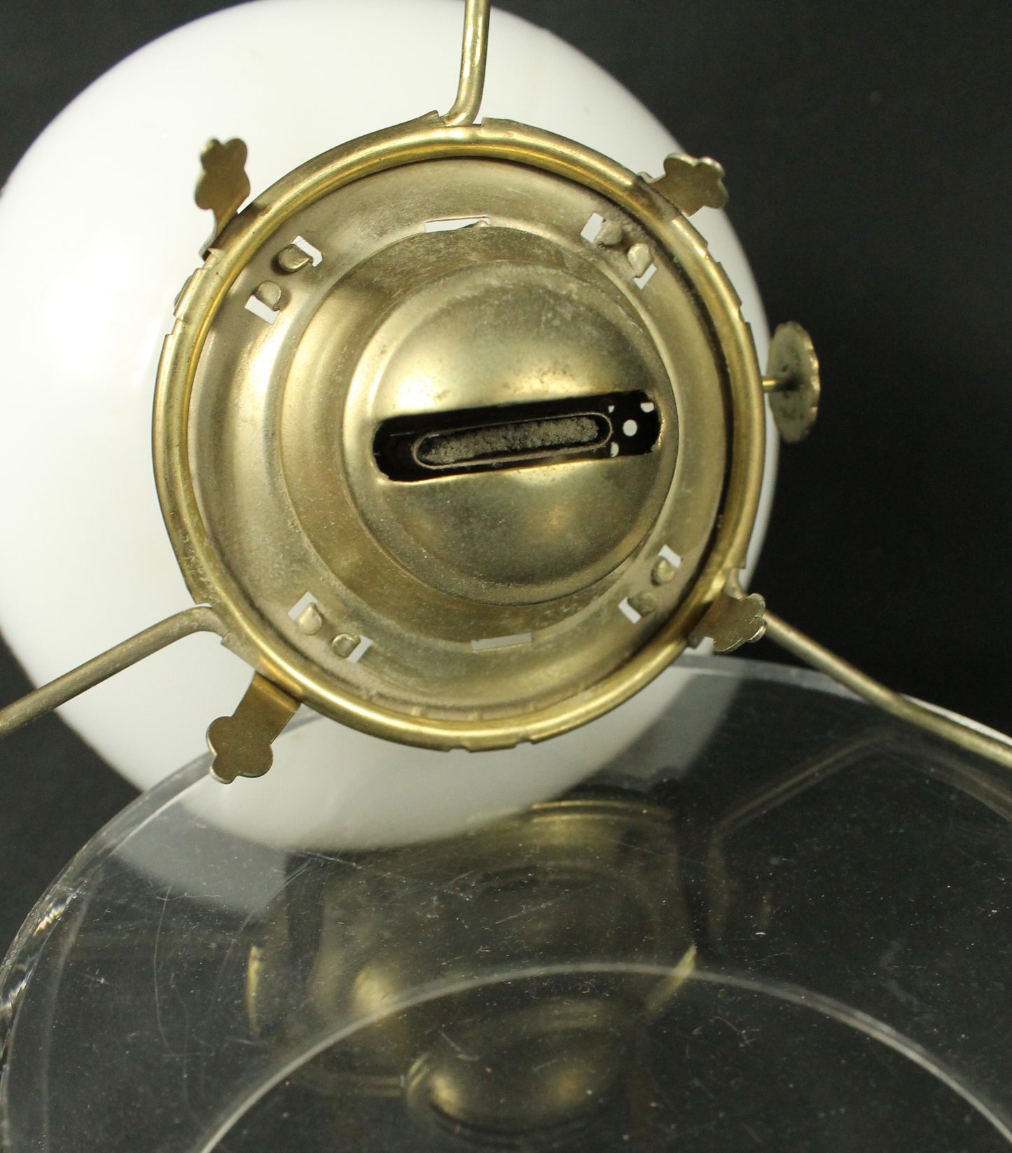 Currier & Ives Glass Oil Lamp