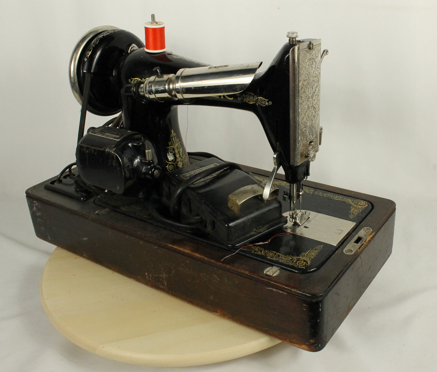 Working 1936 Singer 15-91 "Potted Motor" Sewing Machine with Case - Straight Stitch Workhorse!