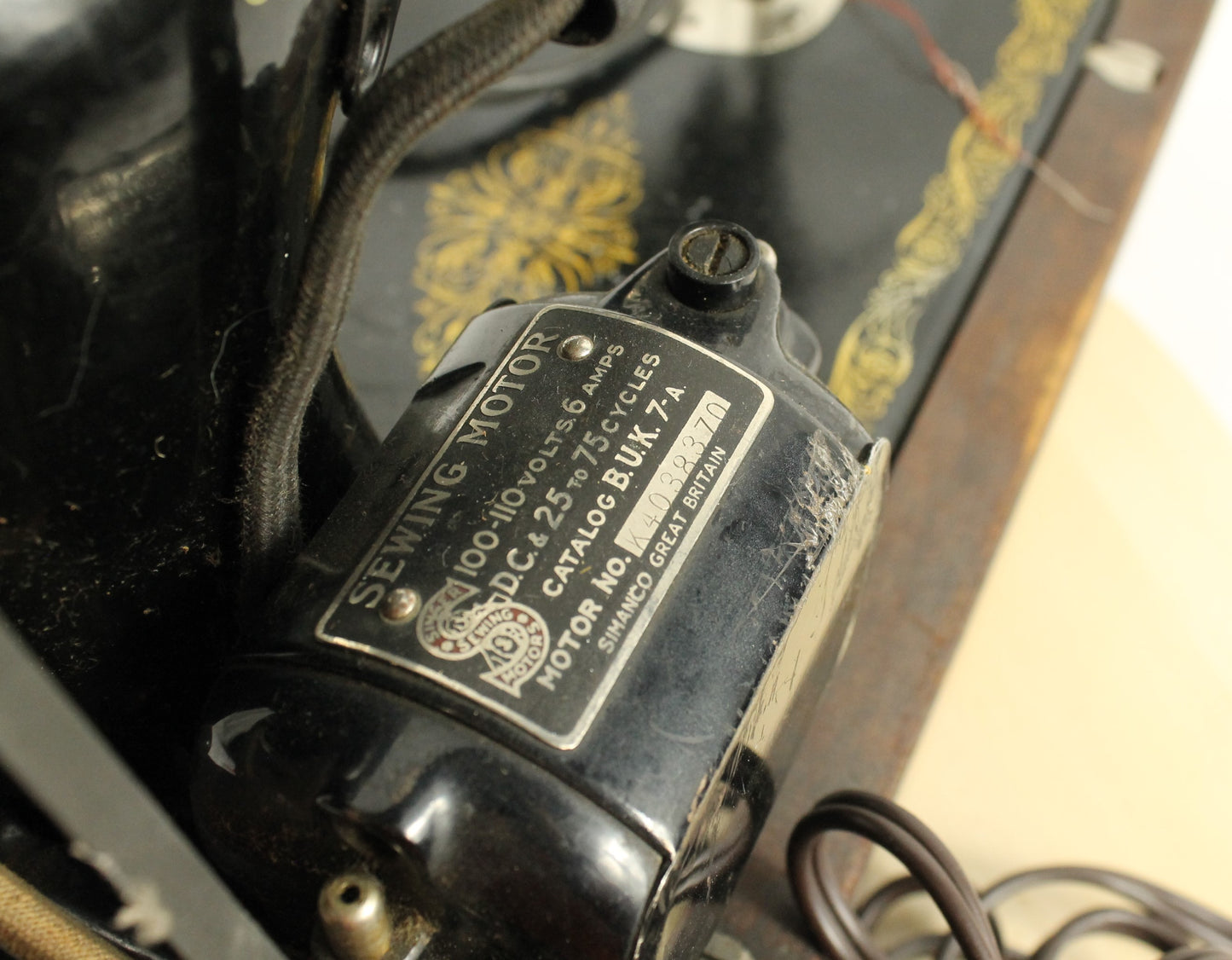 Working 1936 Singer 15-91 "Potted Motor" Sewing Machine with Case - Straight Stitch Workhorse!