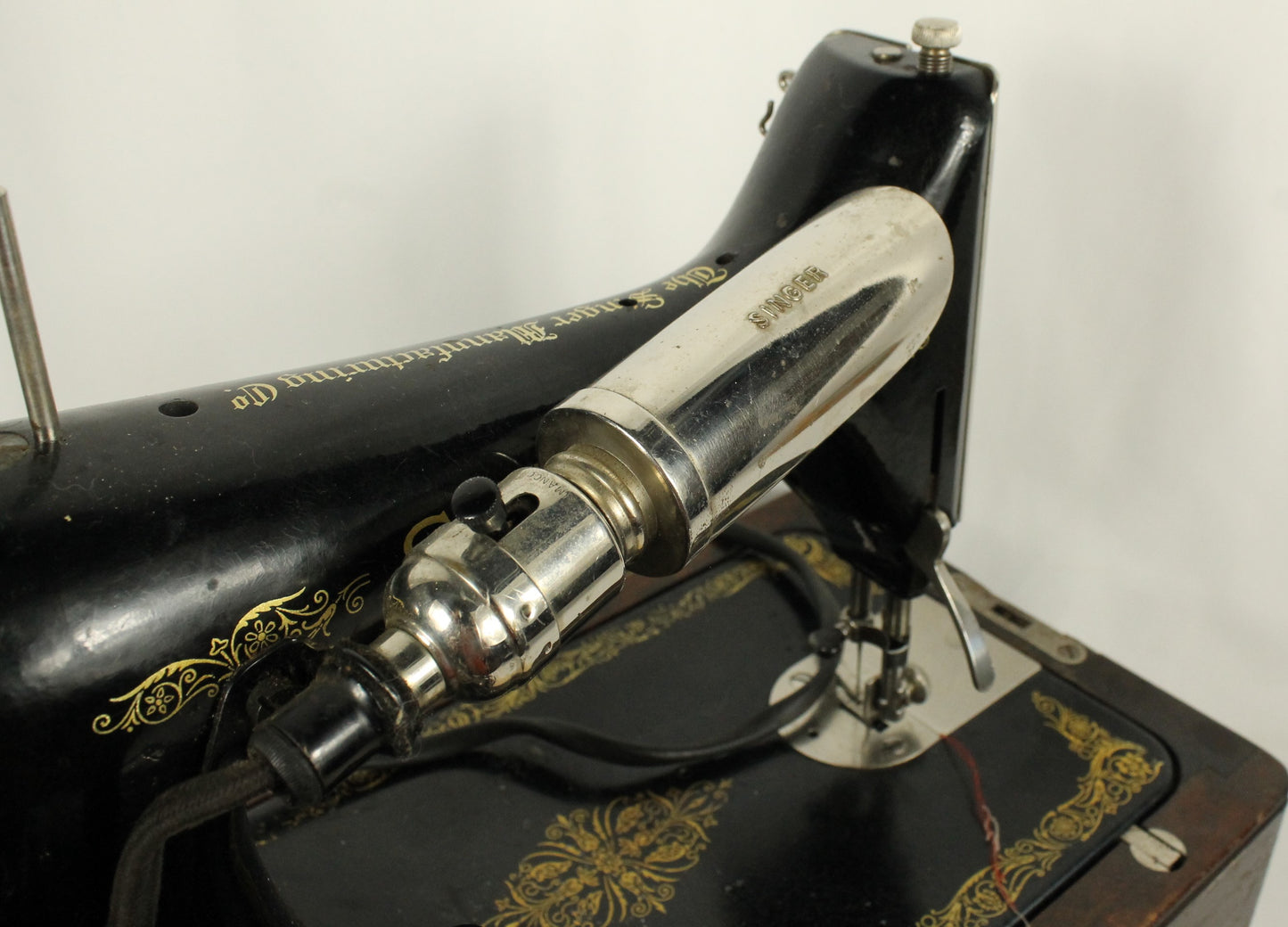 Working 1936 Singer 15-91 "Potted Motor" Sewing Machine with Case - Straight Stitch Workhorse!