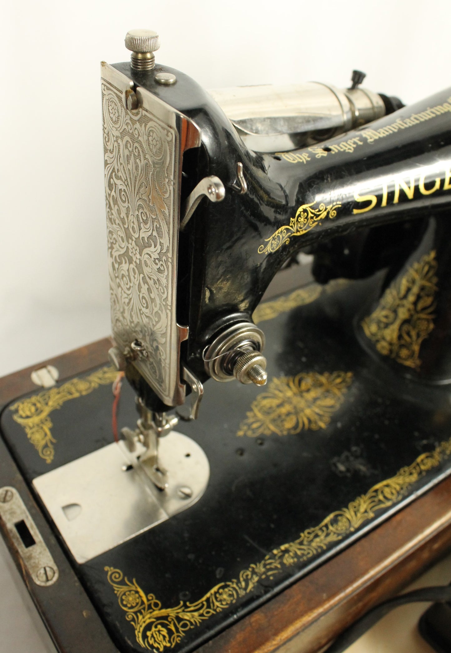 Working 1936 Singer 15-91 "Potted Motor" Sewing Machine with Case - Straight Stitch Workhorse!