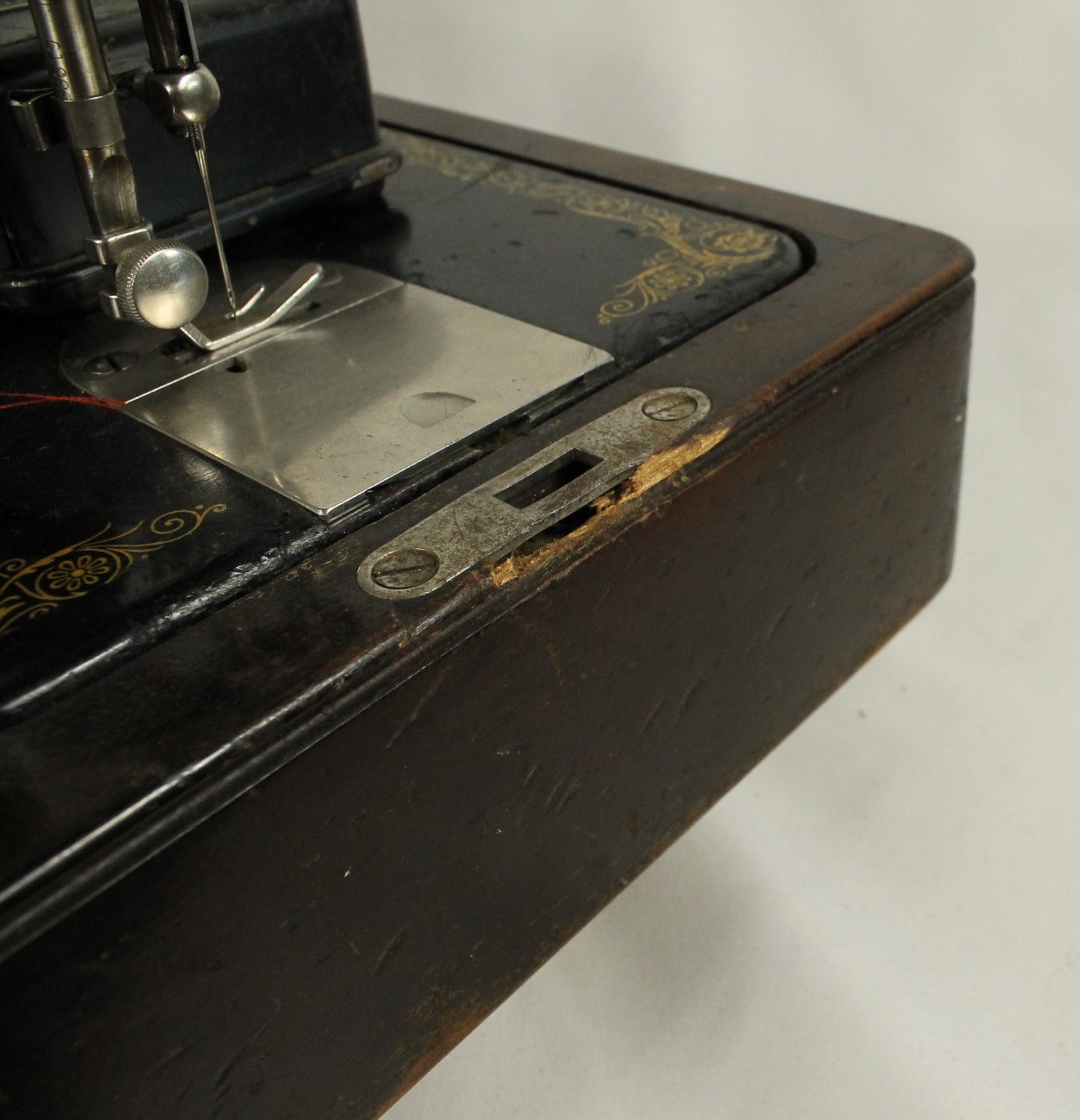 Working 1936 Singer 15-91 "Potted Motor" Sewing Machine with Case - Straight Stitch Workhorse!