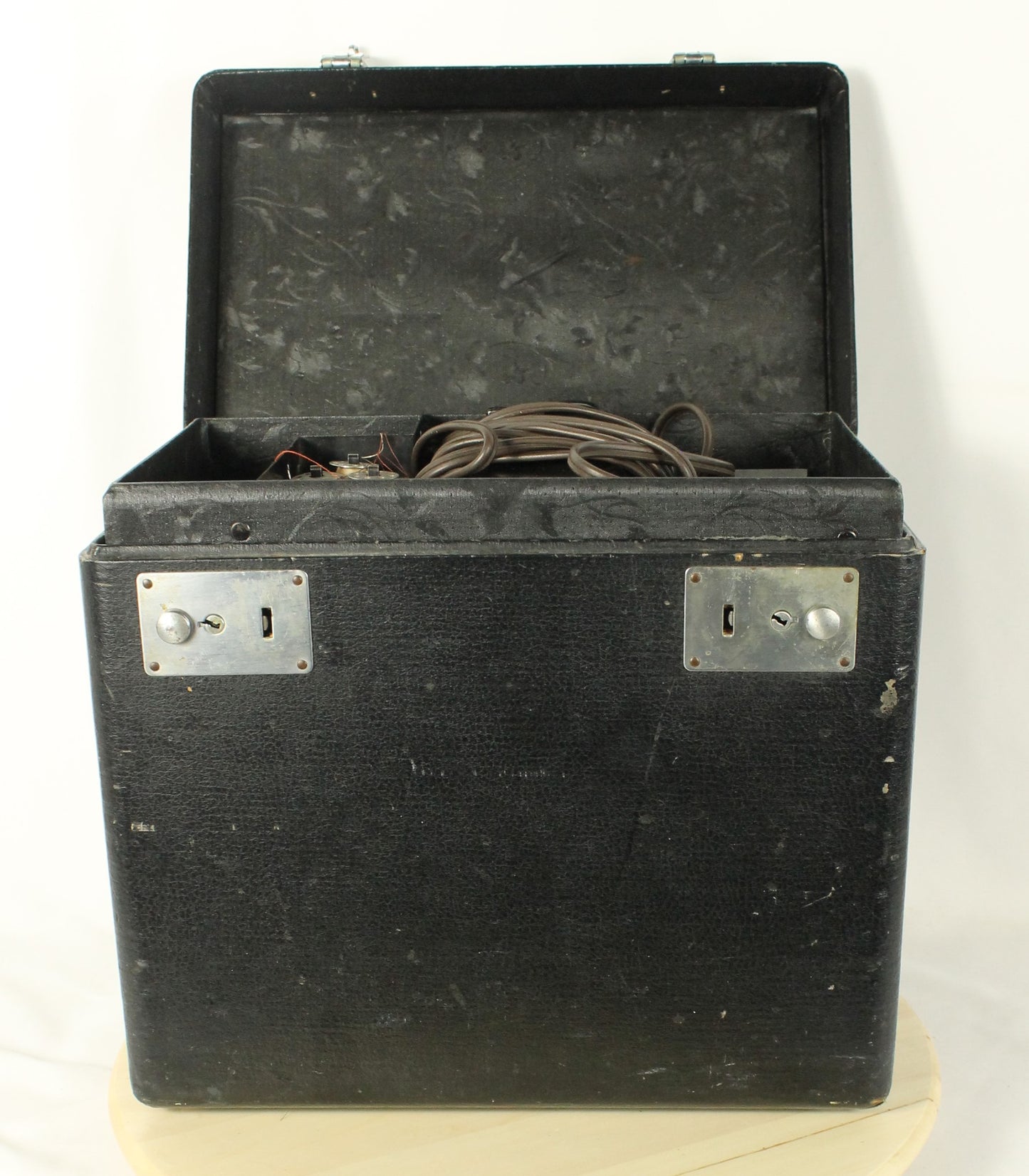 Vintage 1948 Singer Featherweight 221 (S/N EE575605) with Original Case & Huge Accessory Lot